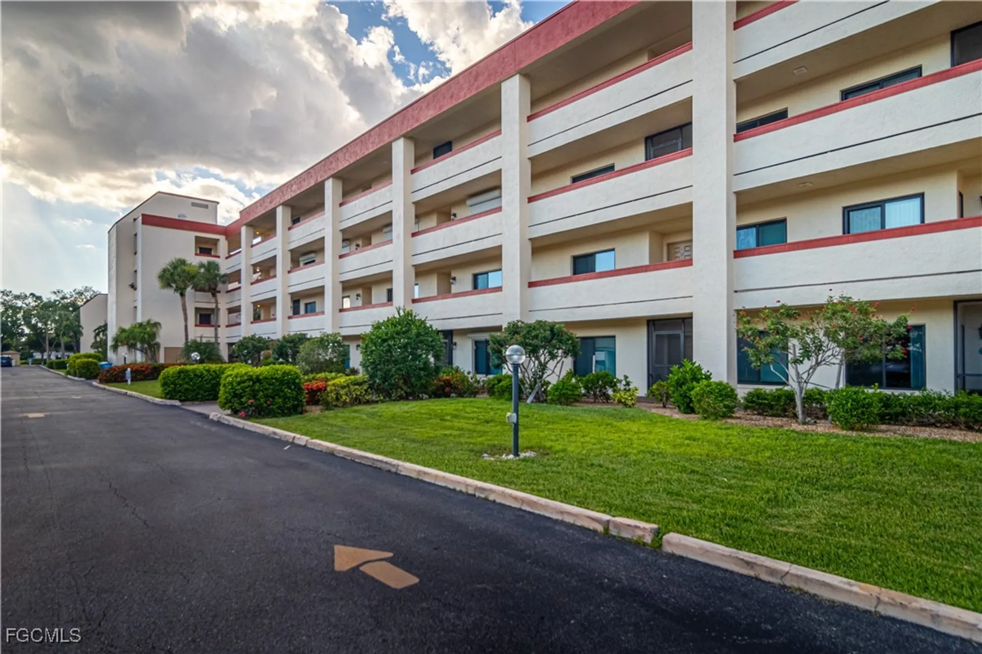 Property Slideshow image 1 of 36 | 7402 lake breeze dr 212, Fort Myers, FL, 33907