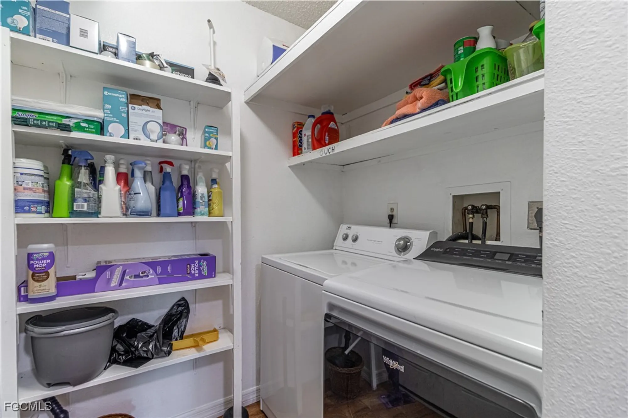 Property Slideshow image 10 of 36 | 7402 lake breeze dr 212, Fort Myers, FL, 33907