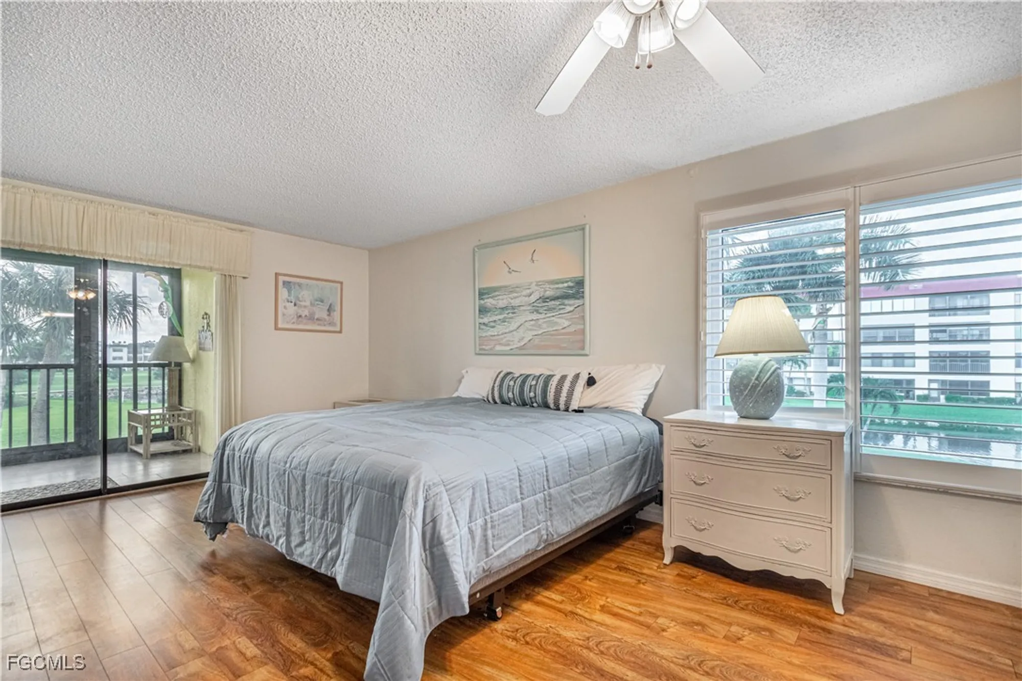 Property Slideshow image 8 of 36 | 7402 lake breeze dr 212, Fort Myers, FL, 33907