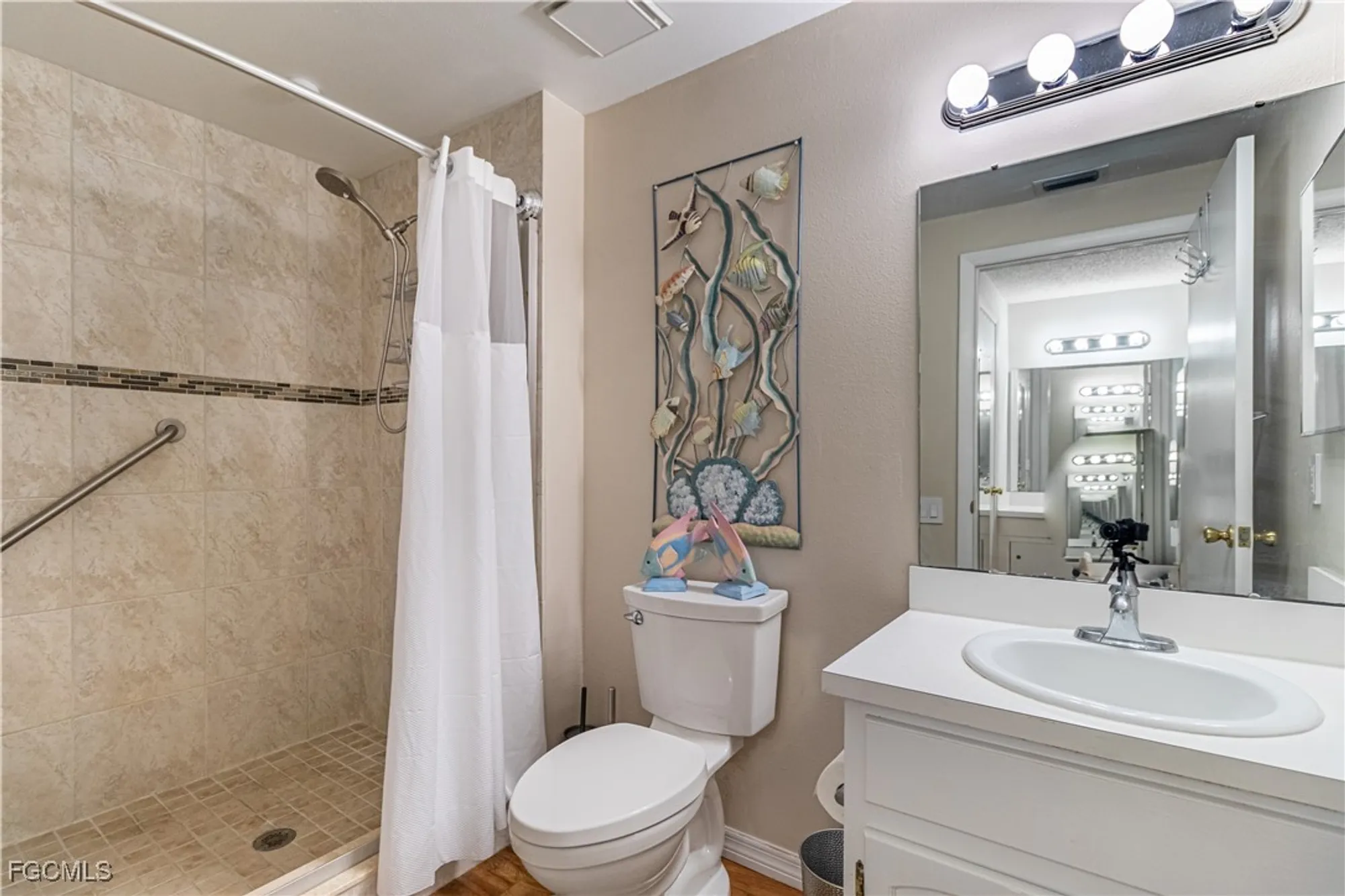 Property Slideshow image 9 of 36 | 7402 lake breeze dr 212, Fort Myers, FL, 33907