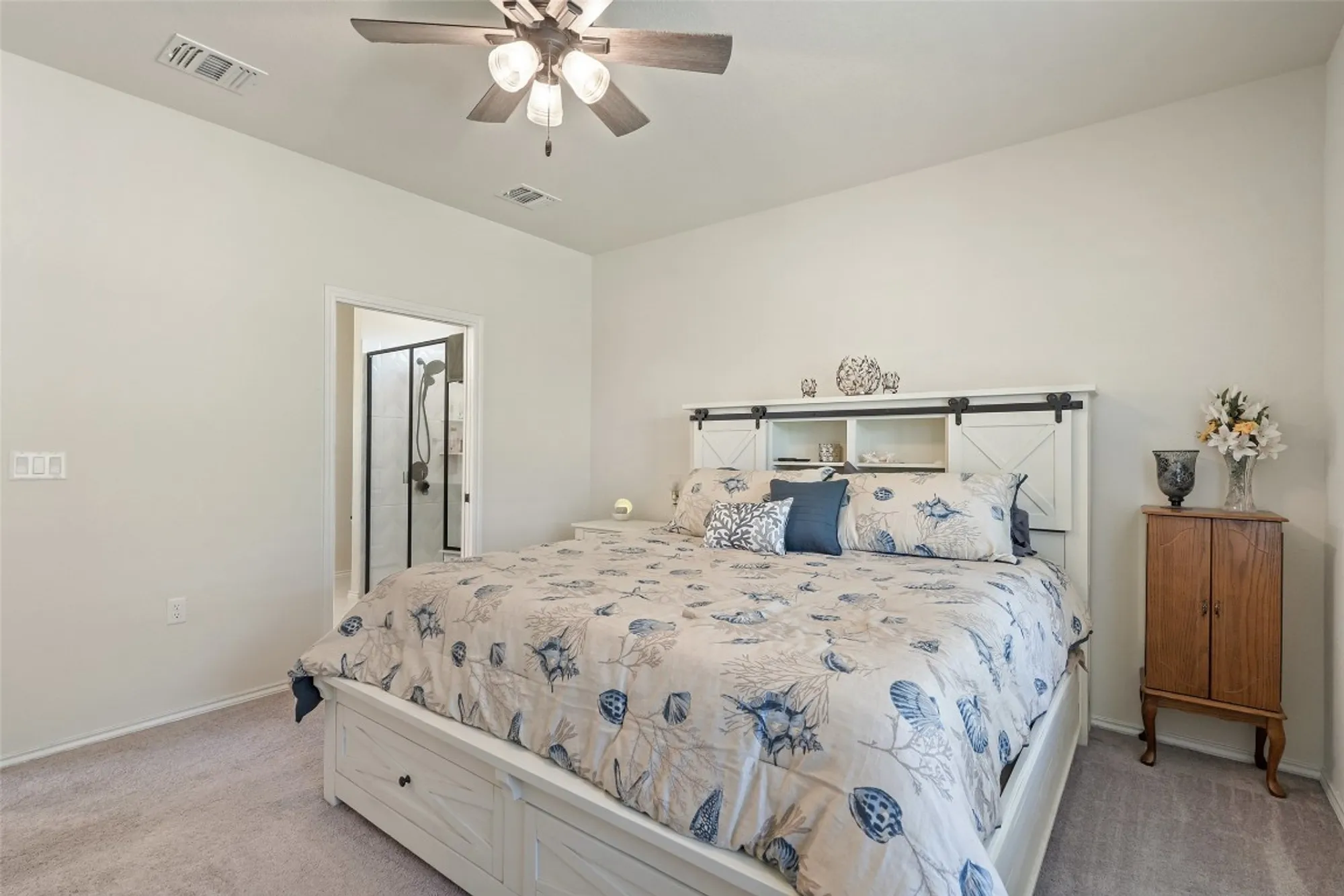 Property Slideshow image 19 of 38 | 902 saratoga ln, Georgetown, TX, 78633