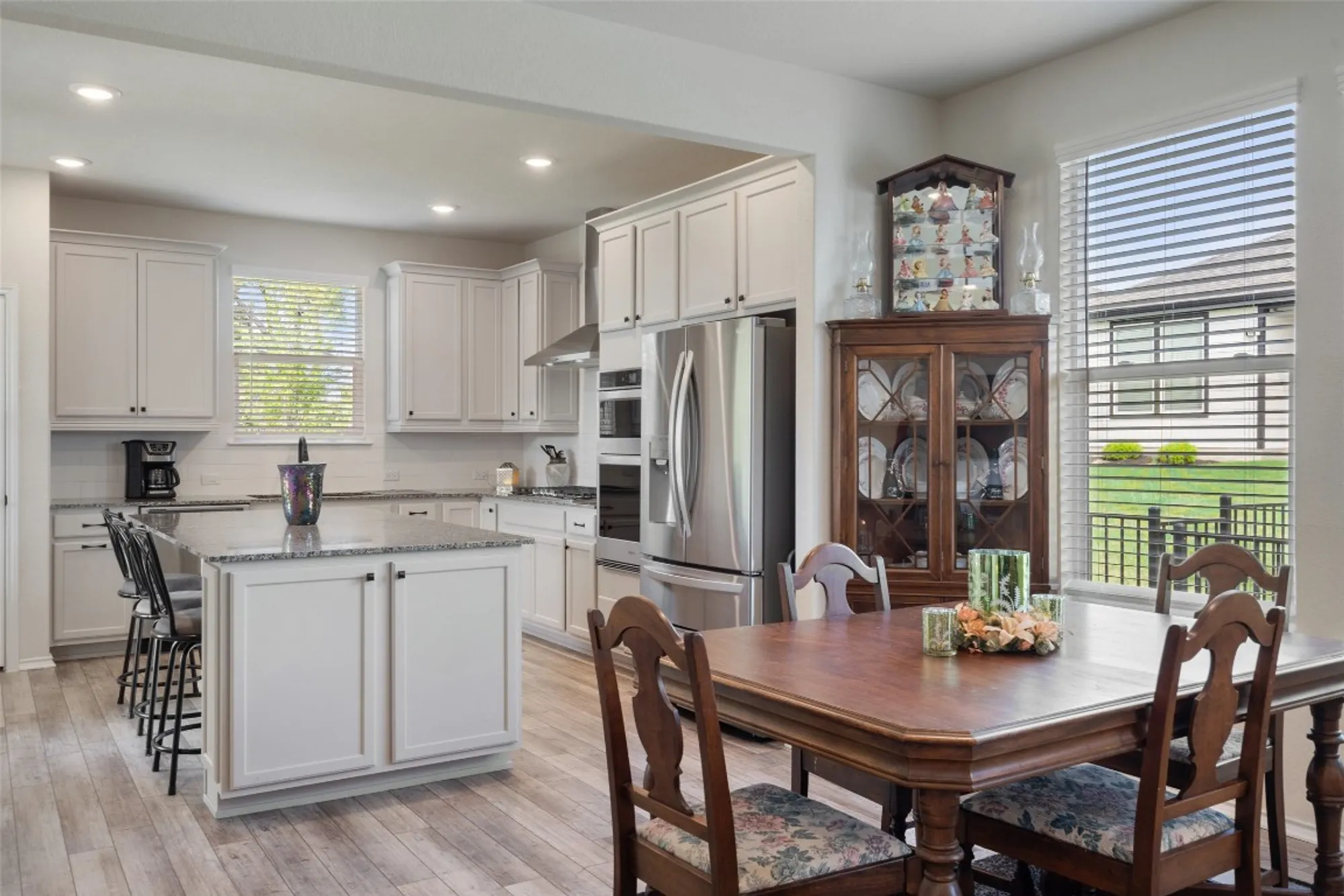 Property Slideshow image 12 of 38 | 902 saratoga ln, Georgetown, TX, 78633