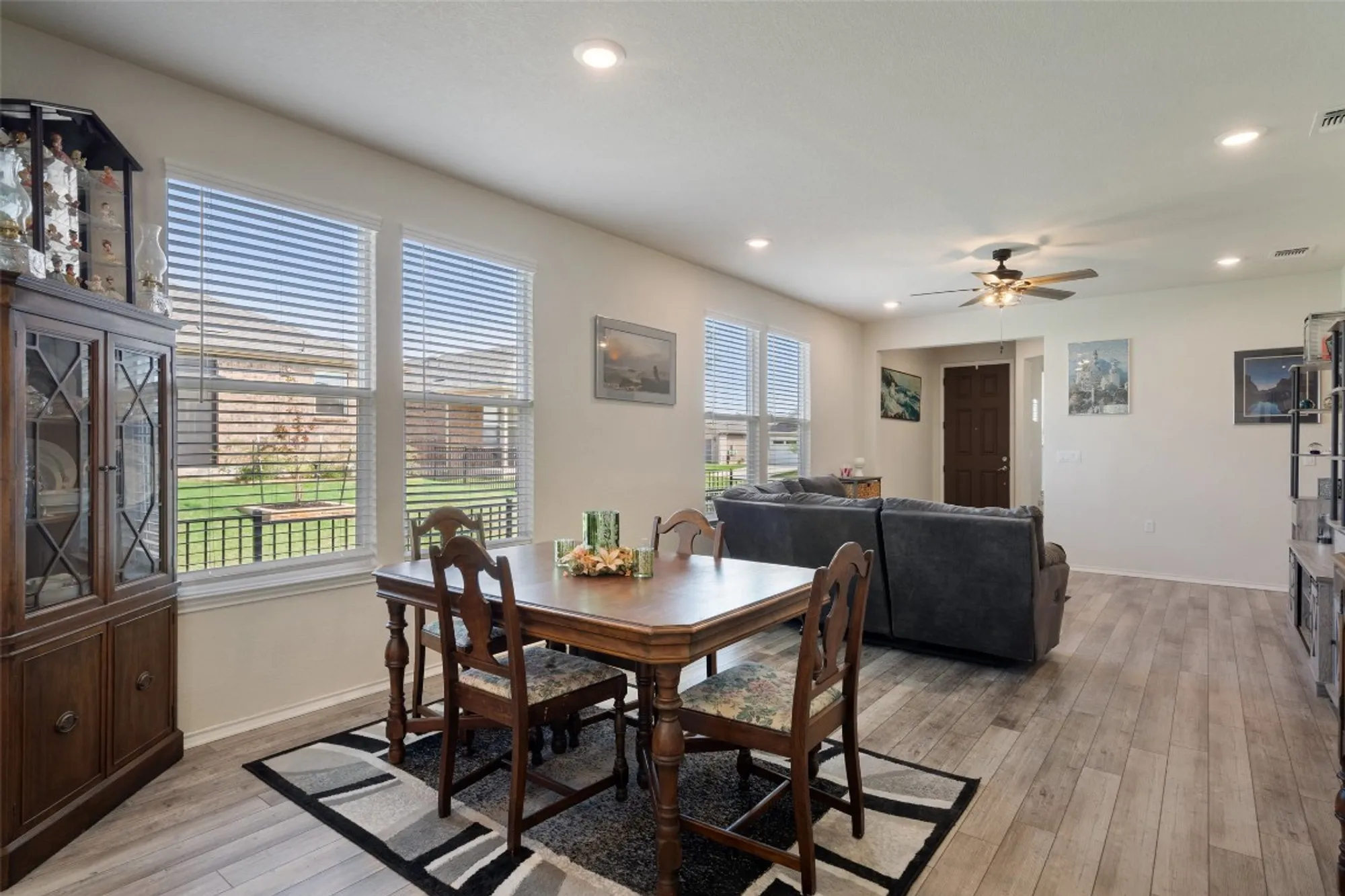 Property Slideshow image 13 of 38 | 902 saratoga ln, Georgetown, TX, 78633