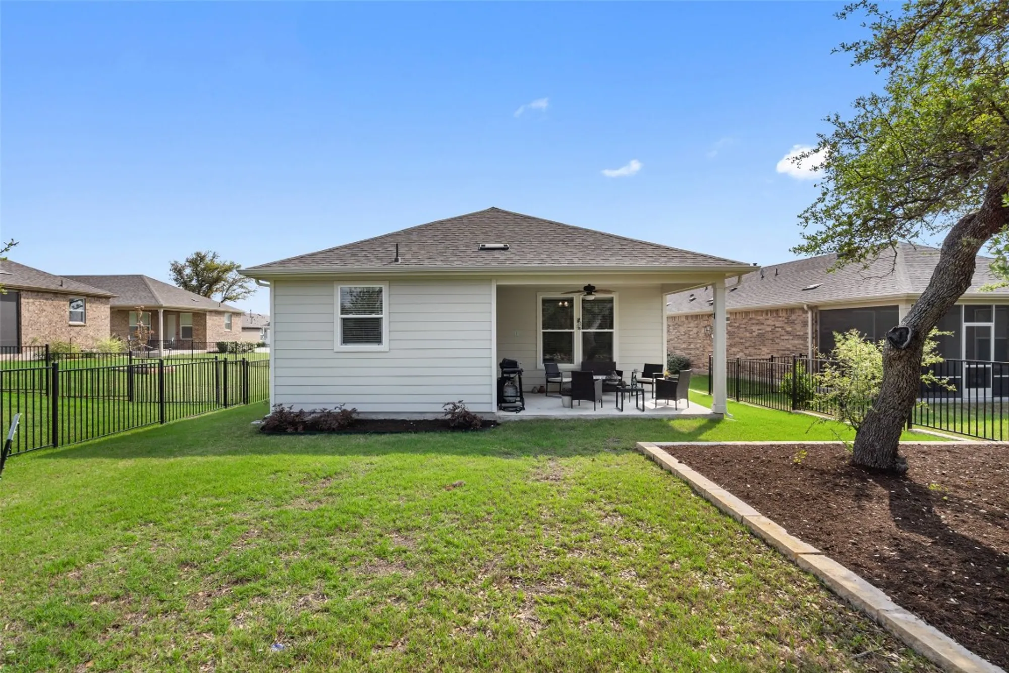 Property Slideshow image 33 of 38 | 902 saratoga ln, Georgetown, TX, 78633