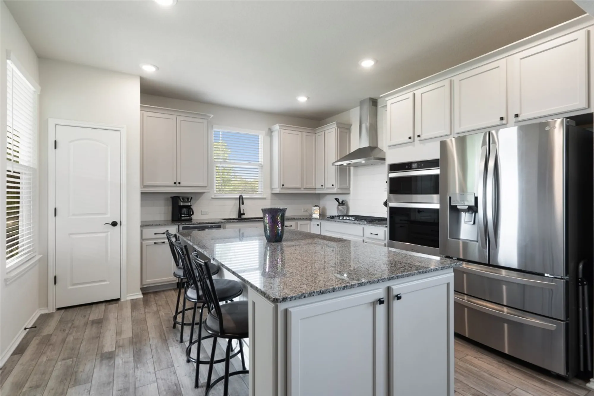 Property Slideshow image 4 of 38 | 902 saratoga ln, Georgetown, TX, 78633