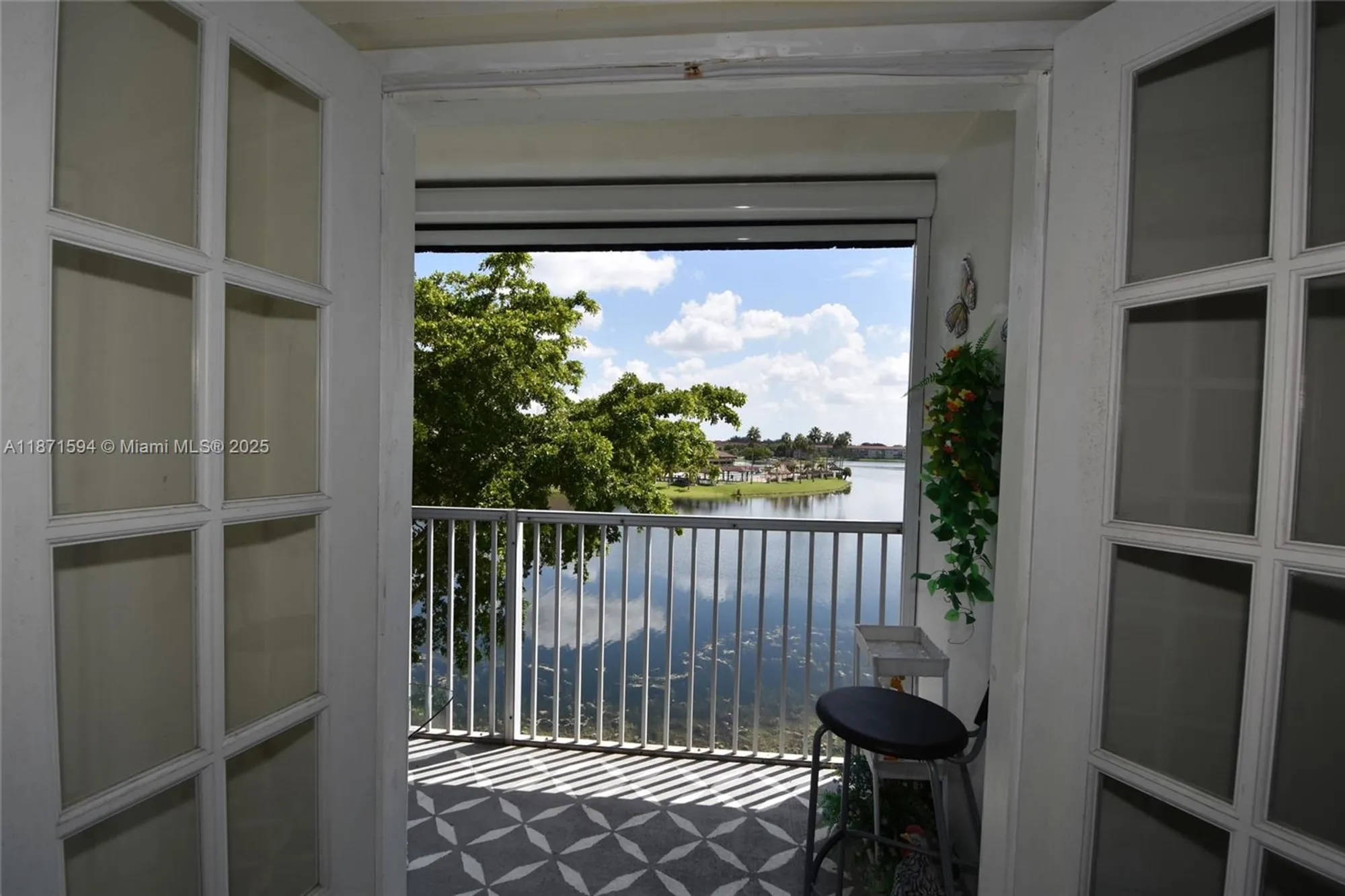 Property Slideshow image 16 of 26 | 1401 sw 134th way 402c, Pembroke Pines, FL, 33027