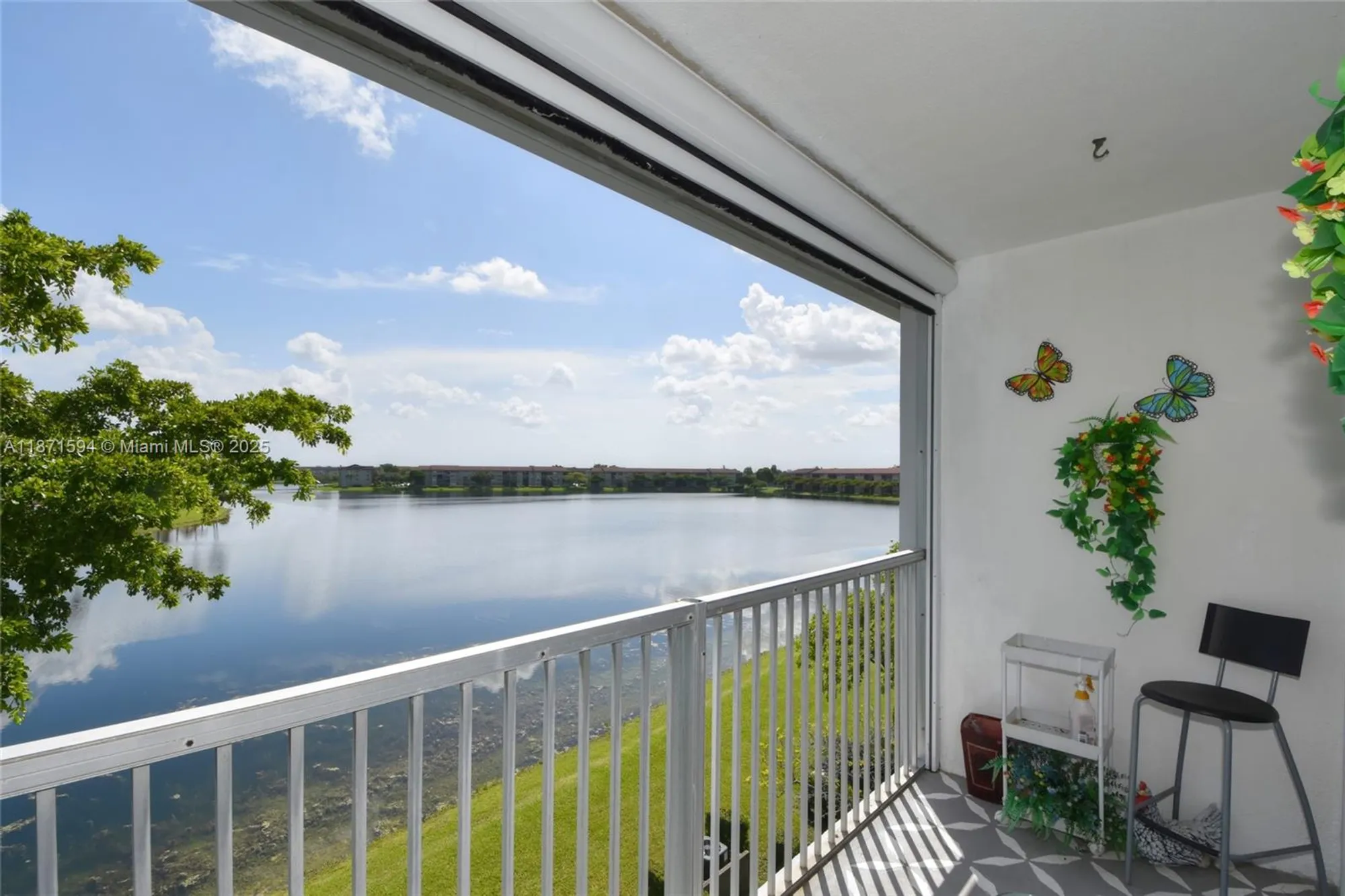 Property Slideshow image 17 of 26 | 1401 sw 134th way 402c, Pembroke Pines, FL, 33027