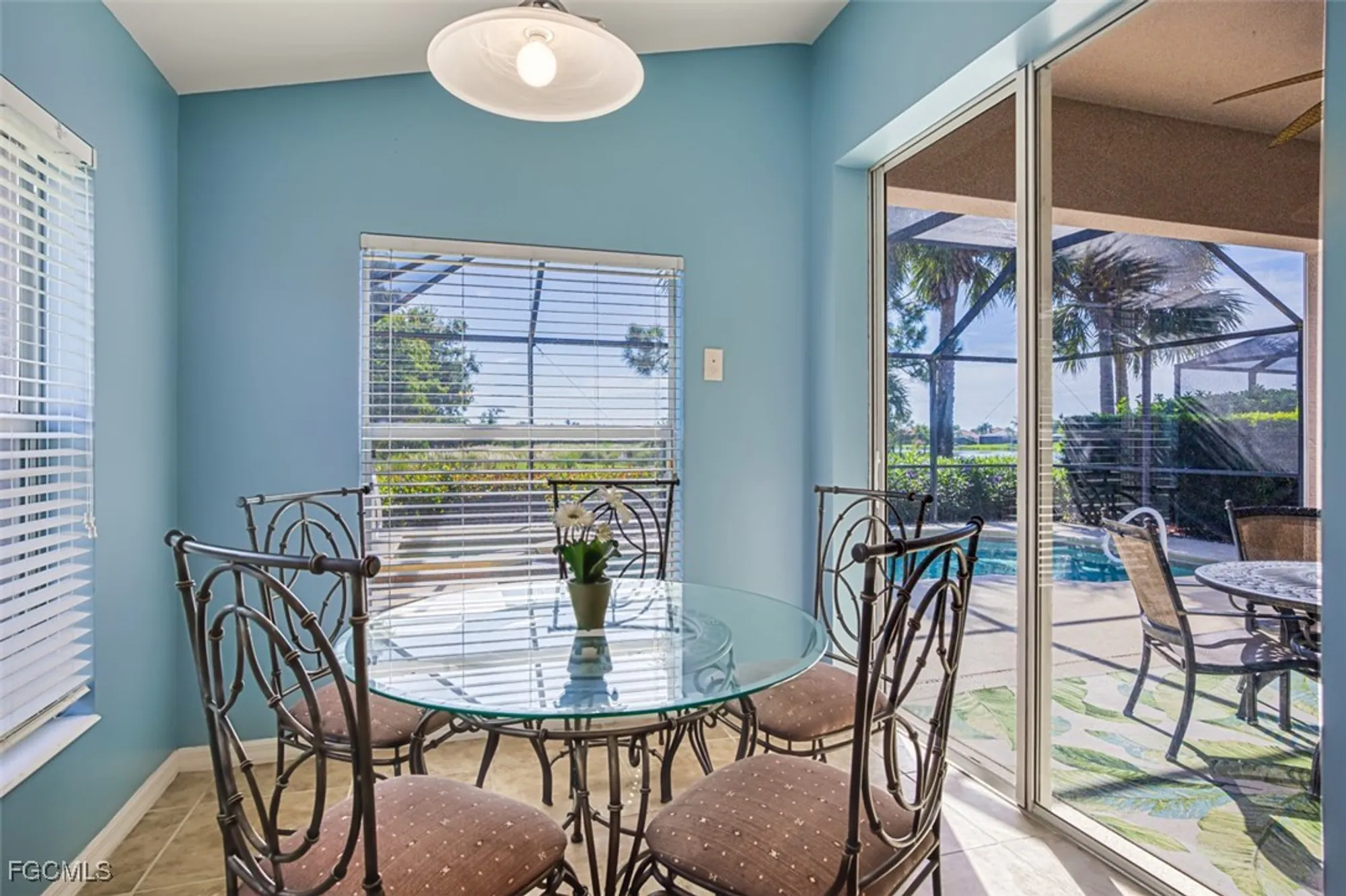 Property Slideshow image 18 of 50 | 10053 oakhurst way, Fort Myers, FL, 33913
