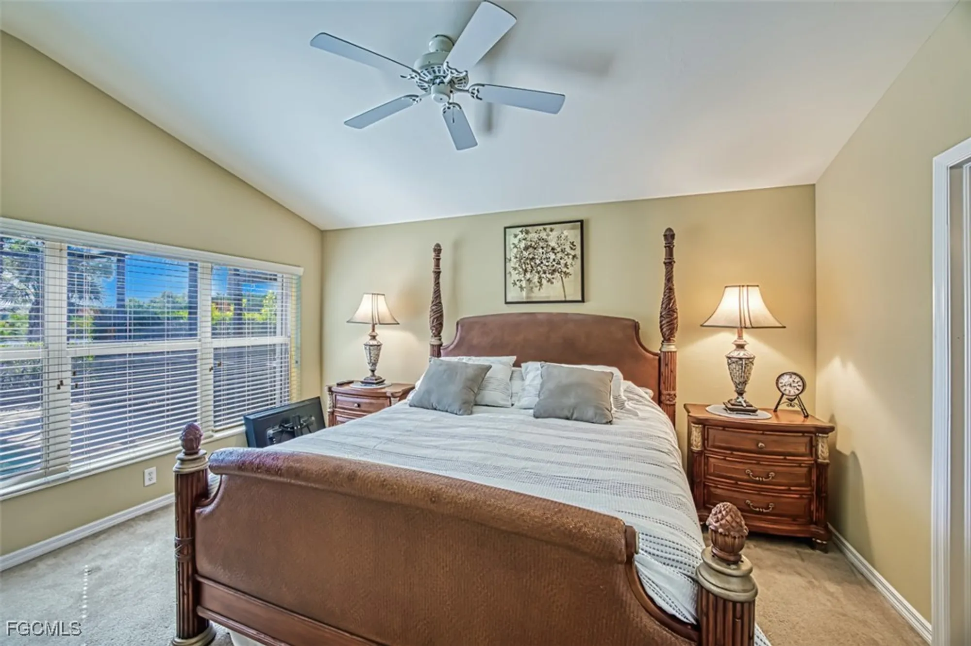 Property Slideshow image 25 of 50 | 10053 oakhurst way, Fort Myers, FL, 33913