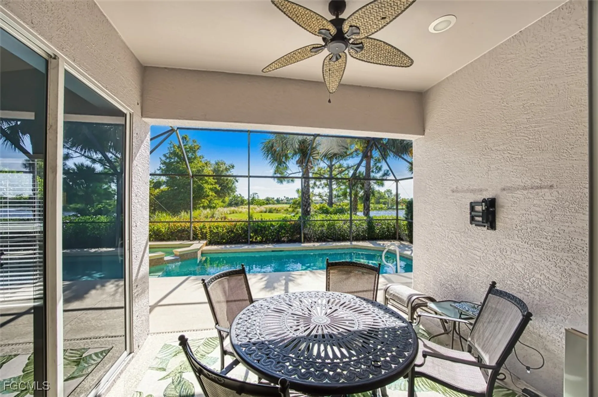 Property Slideshow image 20 of 50 | 10053 oakhurst way, Fort Myers, FL, 33913