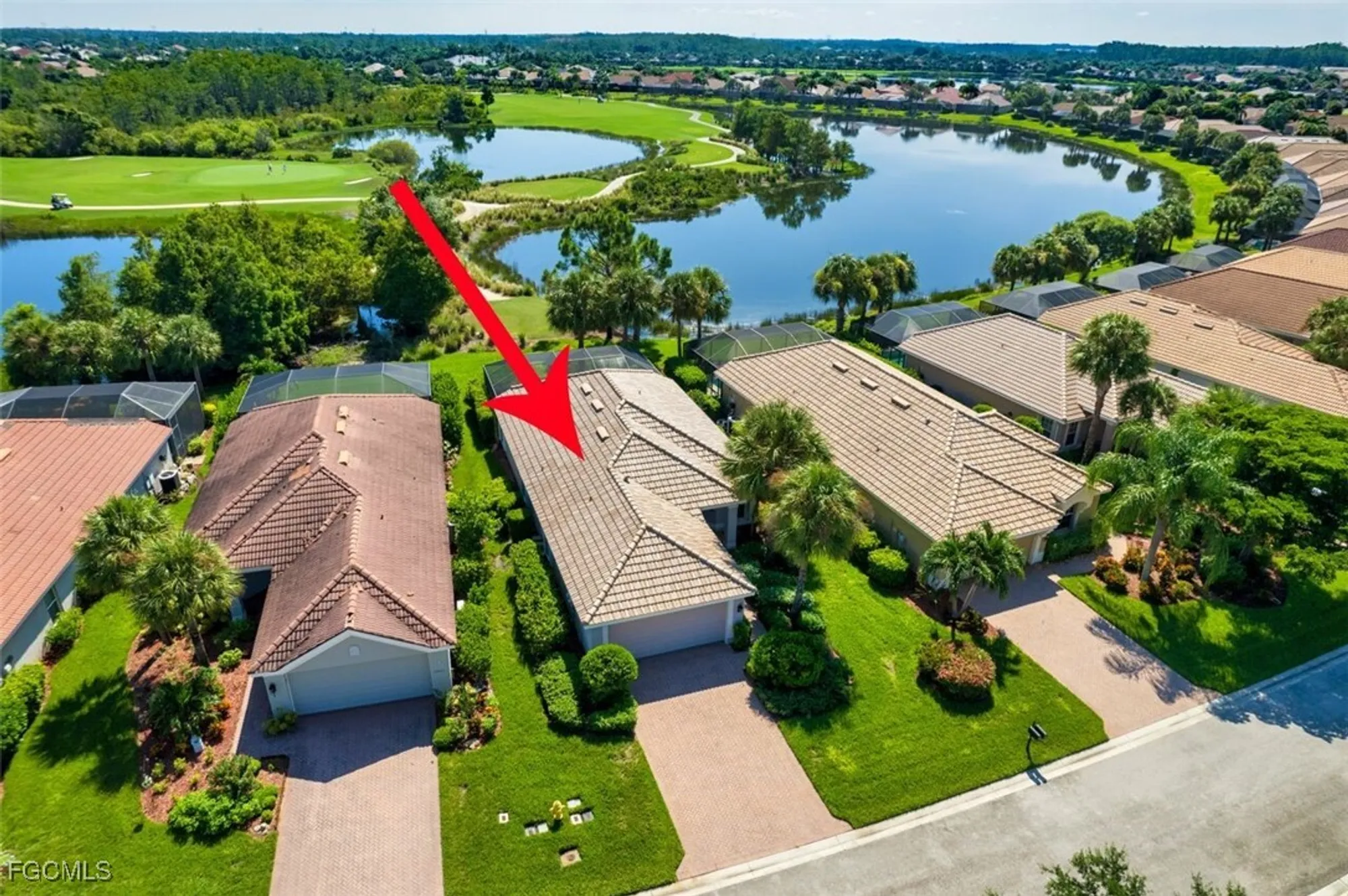 Property Slideshow image 4 of 50 | 10053 oakhurst way, Fort Myers, FL, 33913