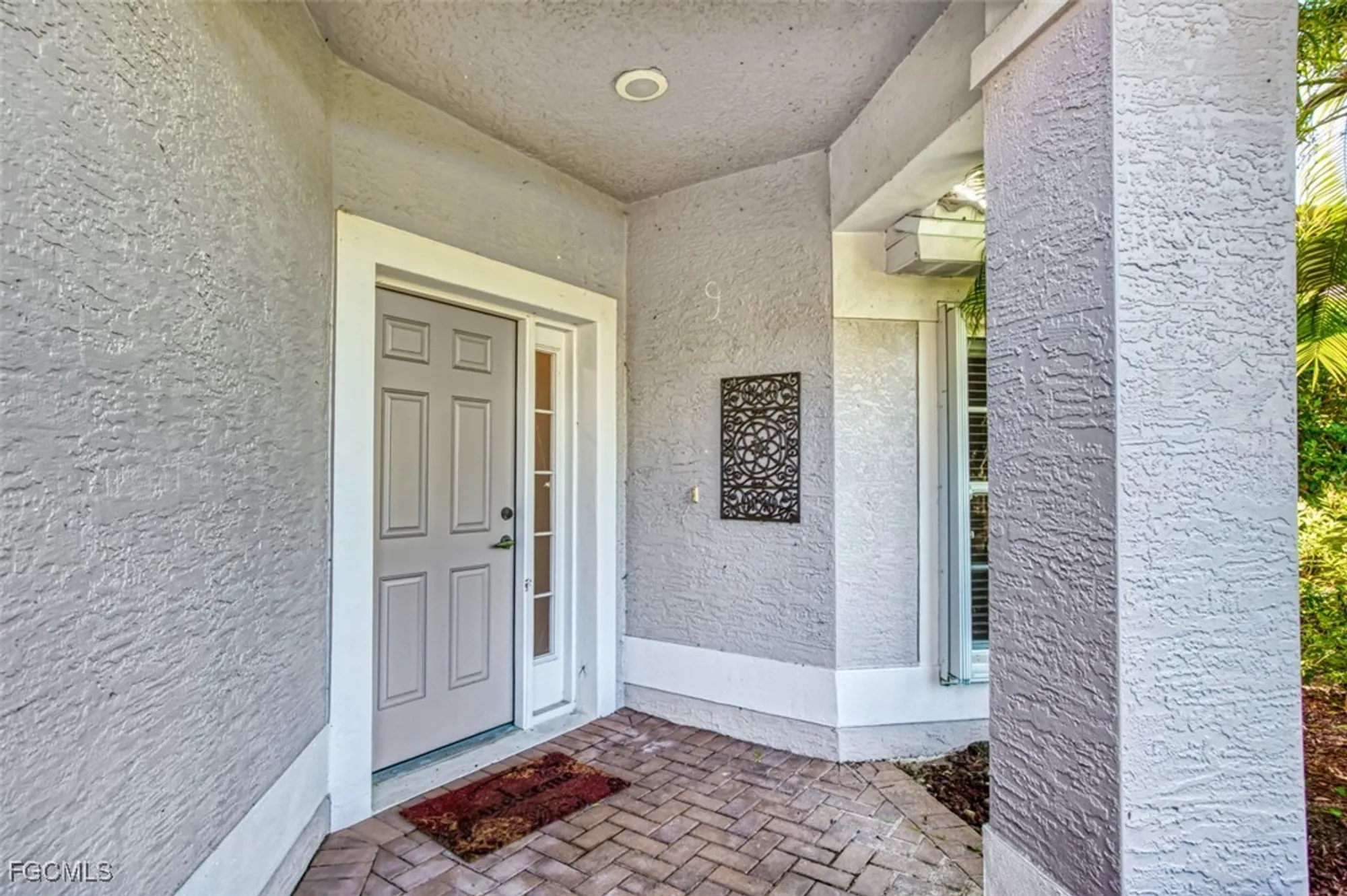 Property Slideshow image 8 of 50 | 10053 oakhurst way, Fort Myers, FL, 33913