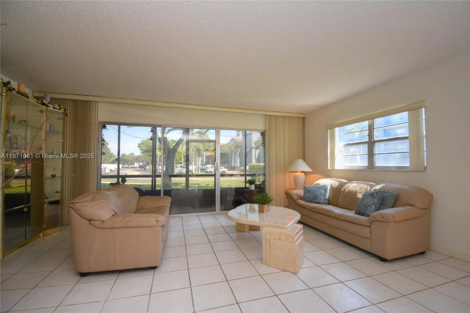 Property Slideshow image 11 of 25 | 13455 sw 16th ct f114, Pembroke Pines, FL, 33027