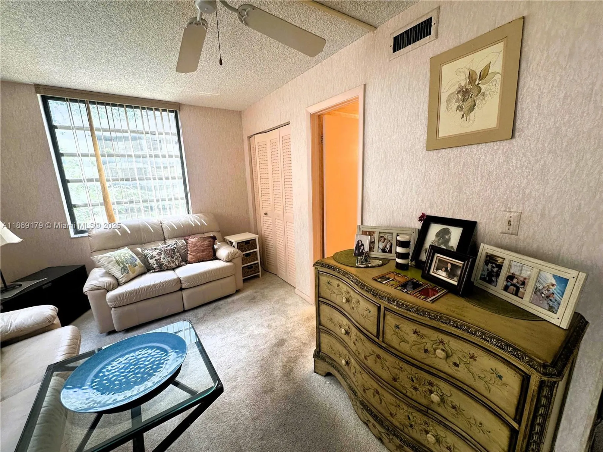 Property Slideshow image 10 of 34 | 1100 colony point cir 215, Pembroke Pines, FL, 33026