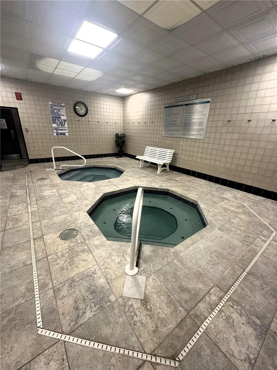 Property Slideshow image 26 of 34 | 1100 colony point cir 215, Pembroke Pines, FL, 33026