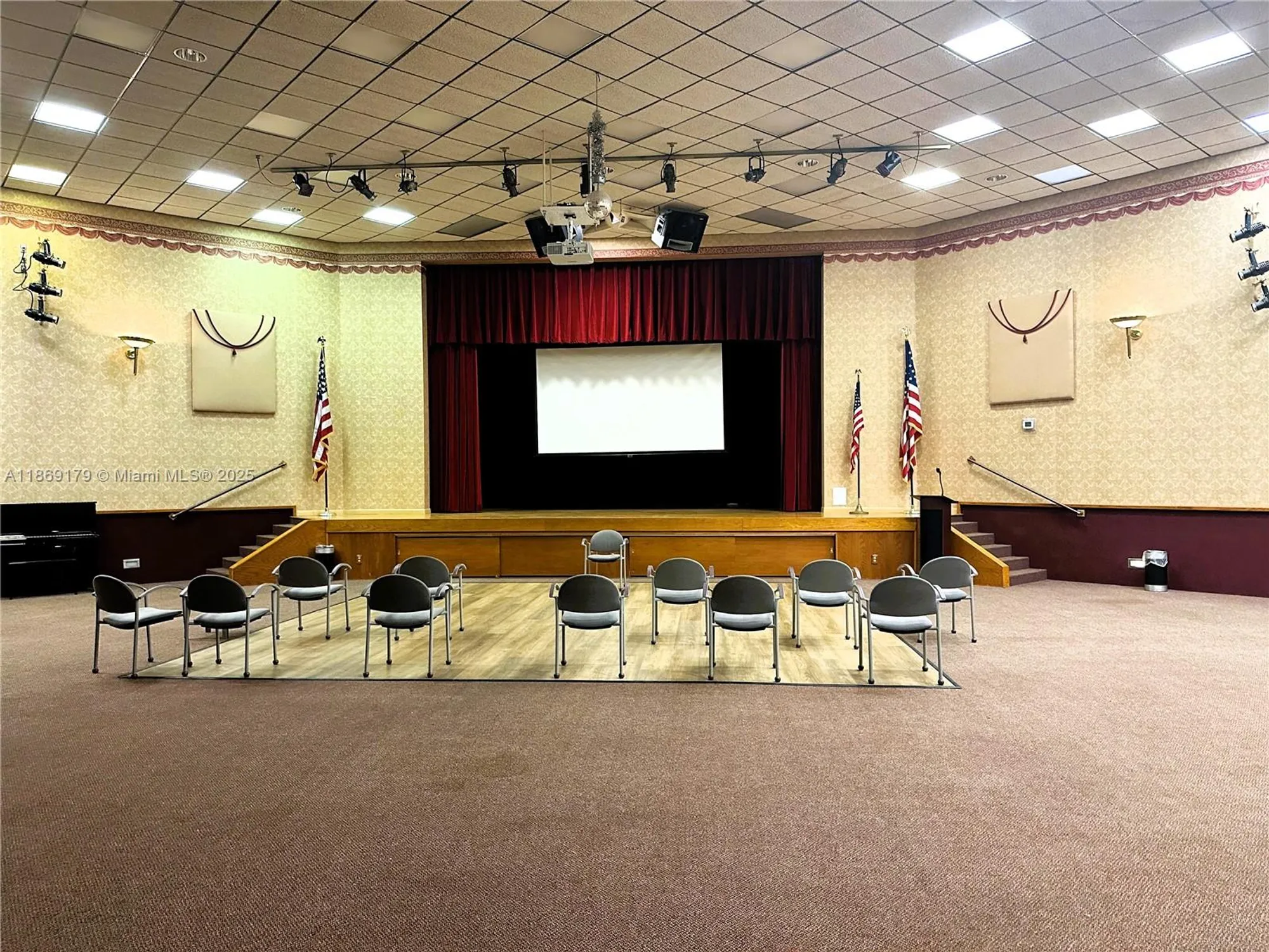 Property Slideshow image 27 of 34 | 1100 colony point cir 215, Pembroke Pines, FL, 33026