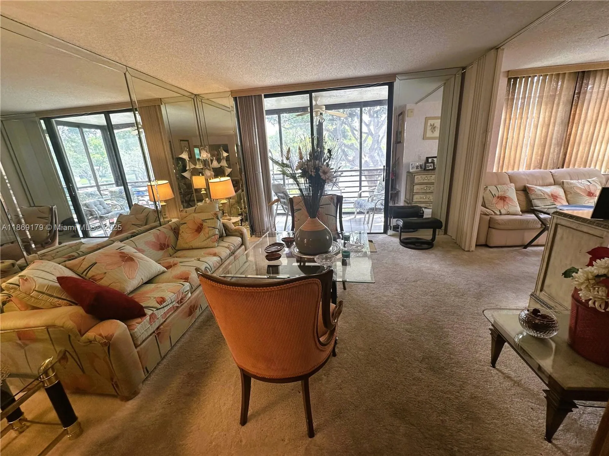 Property Slideshow image 6 of 34 | 1100 colony point cir 215, Pembroke Pines, FL, 33026