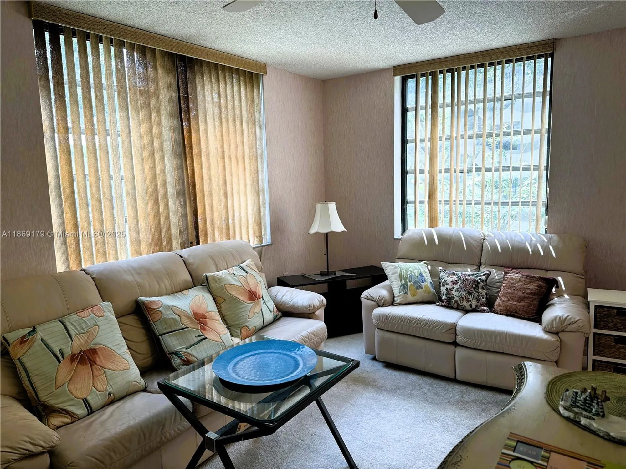Property Slideshow image 9 of 34 | 1100 colony point cir 215, Pembroke Pines, FL, 33026