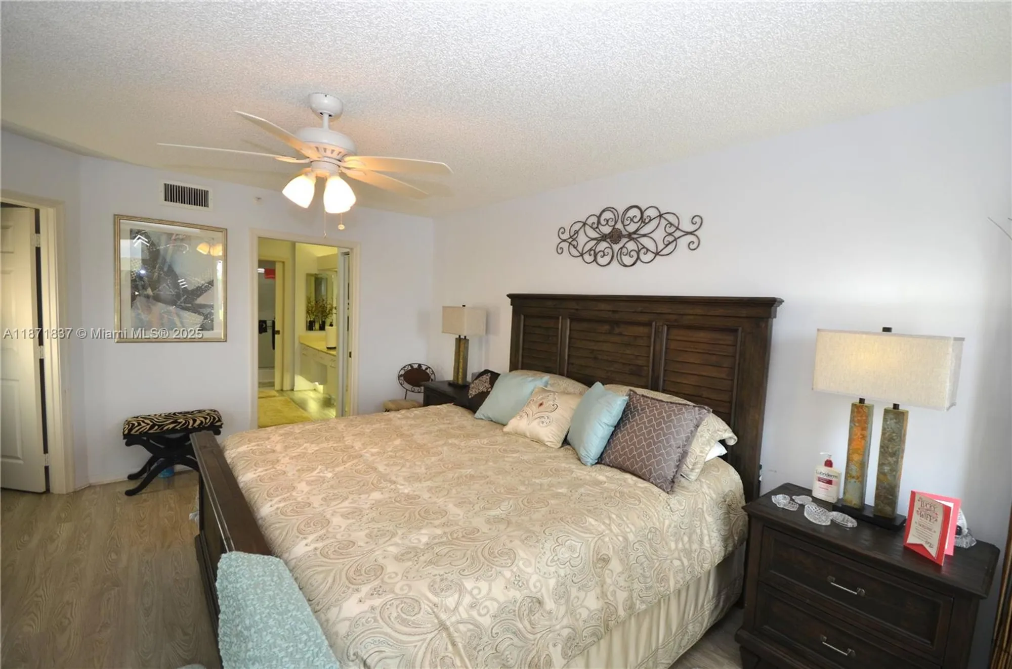 Property Slideshow image 14 of 42 | 7730 granville dr # 202, Tamarac, FL, 33321
