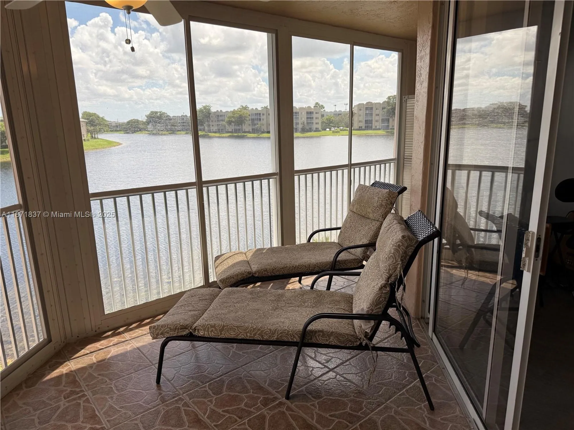 Property Slideshow image 35 of 42 | 7730 granville dr # 202, Tamarac, FL, 33321