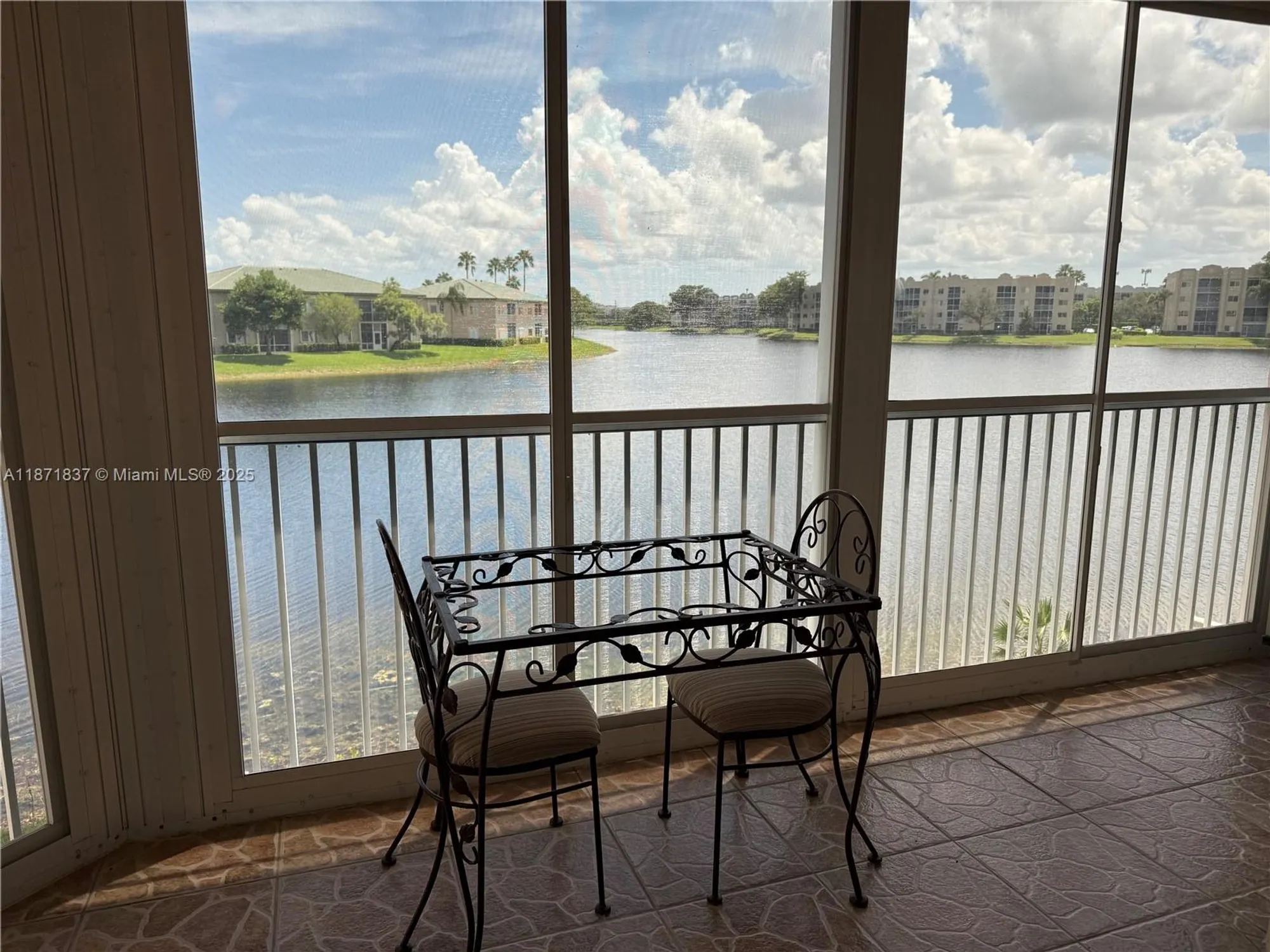 Property Slideshow image 37 of 42 | 7730 granville dr # 202, Tamarac, FL, 33321