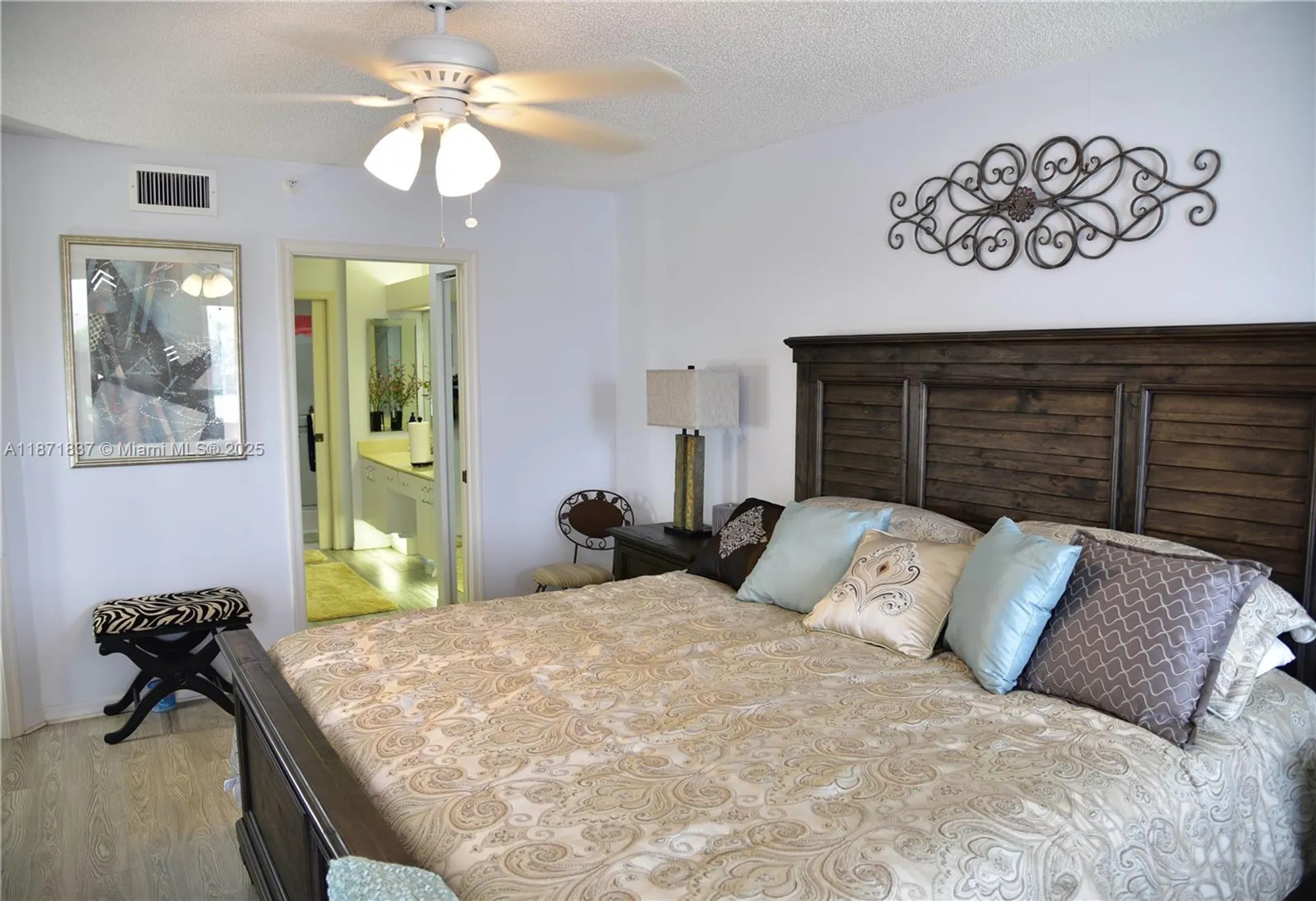 Property Slideshow image 32 of 42 | 7730 granville dr # 202, Tamarac, FL, 33321