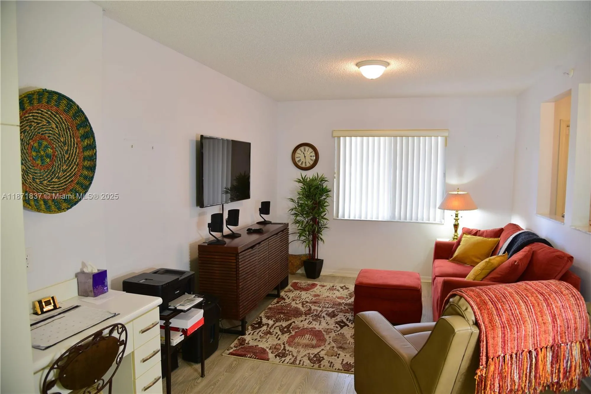 Property Slideshow image 5 of 42 | 7730 granville dr # 202, Tamarac, FL, 33321