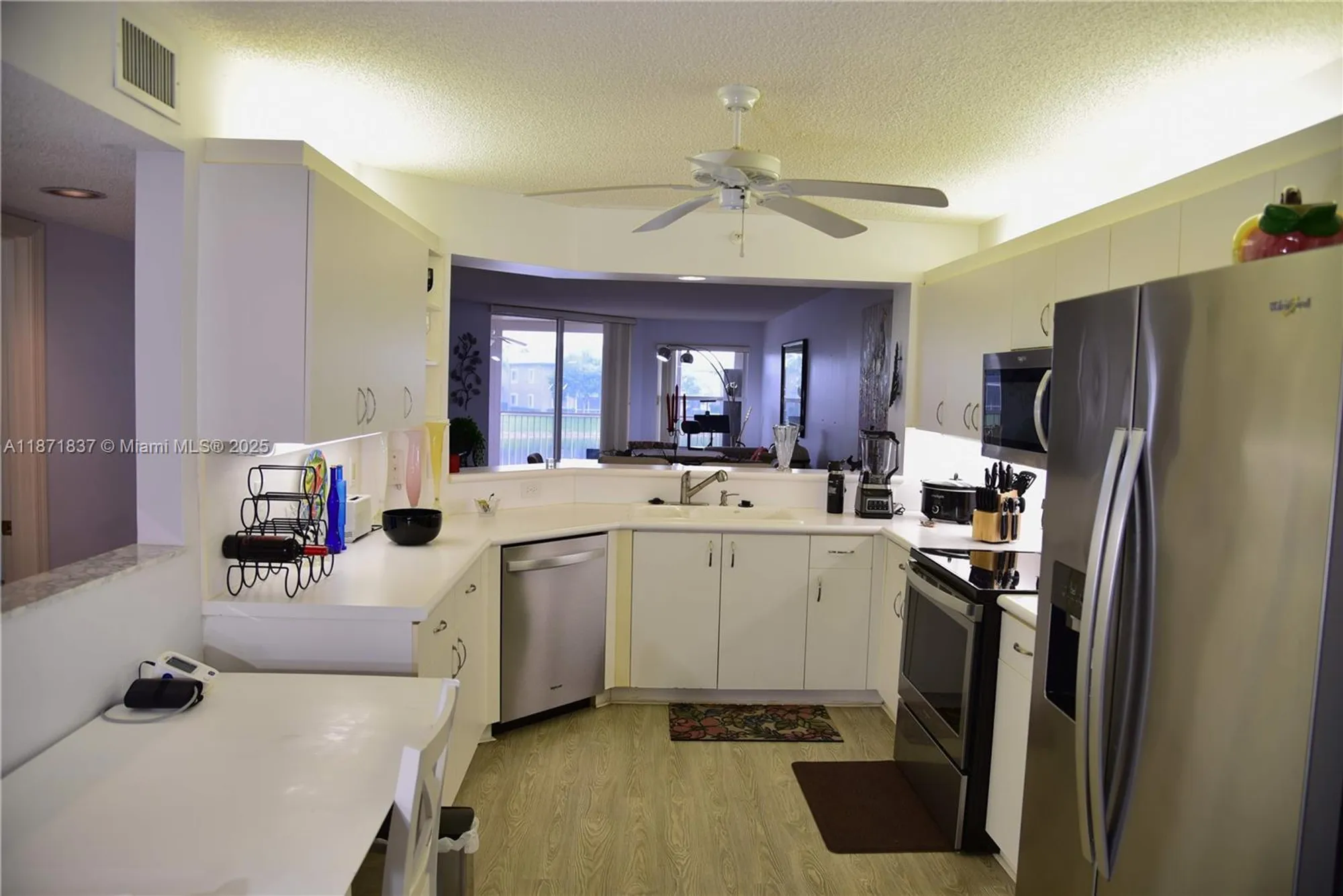 Property Slideshow image 7 of 42 | 7730 granville dr # 202, Tamarac, FL, 33321