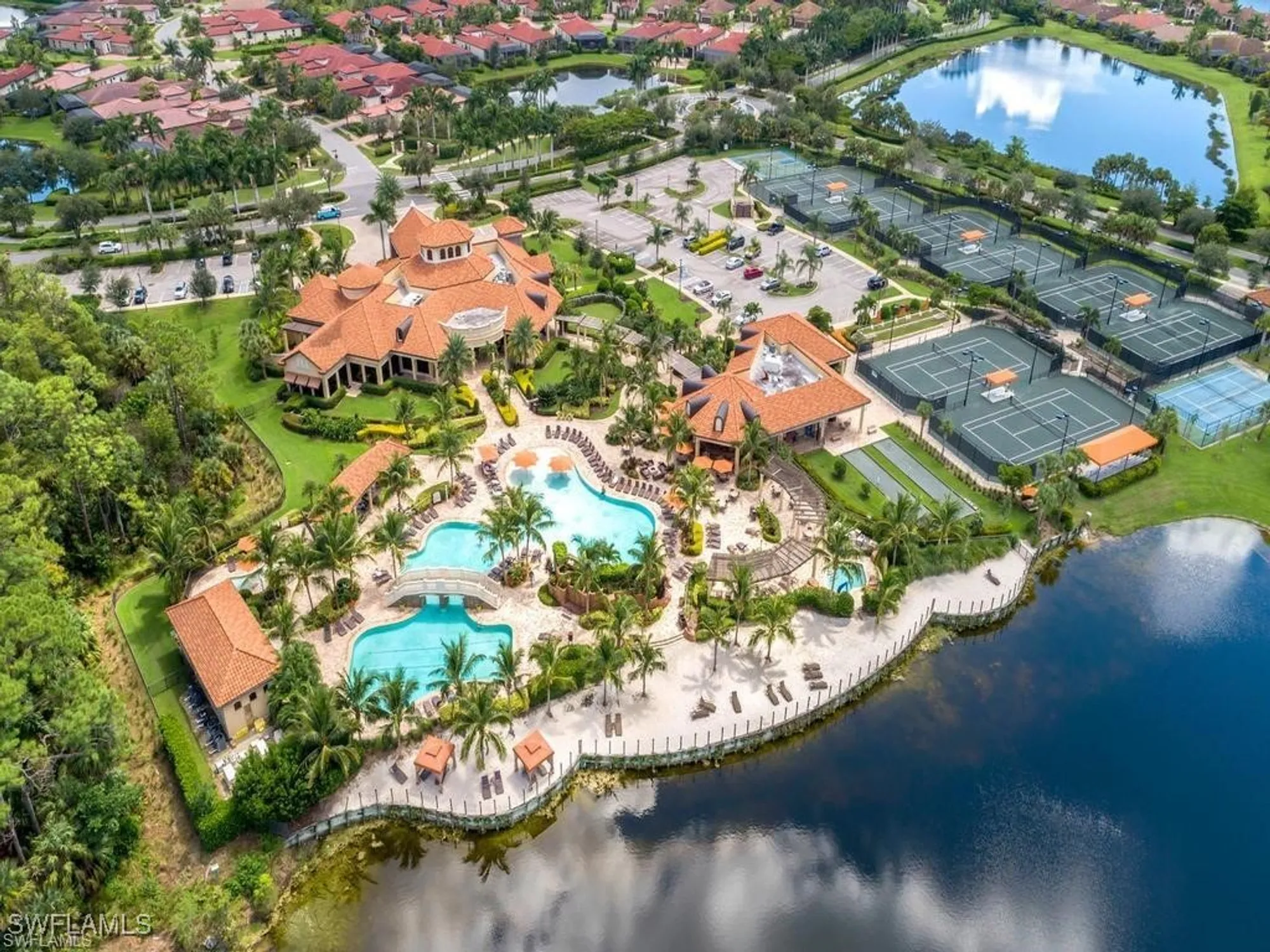 Property Slideshow image 21 of 27 | 9834 giaveno cir 1717, Naples, FL, 34113