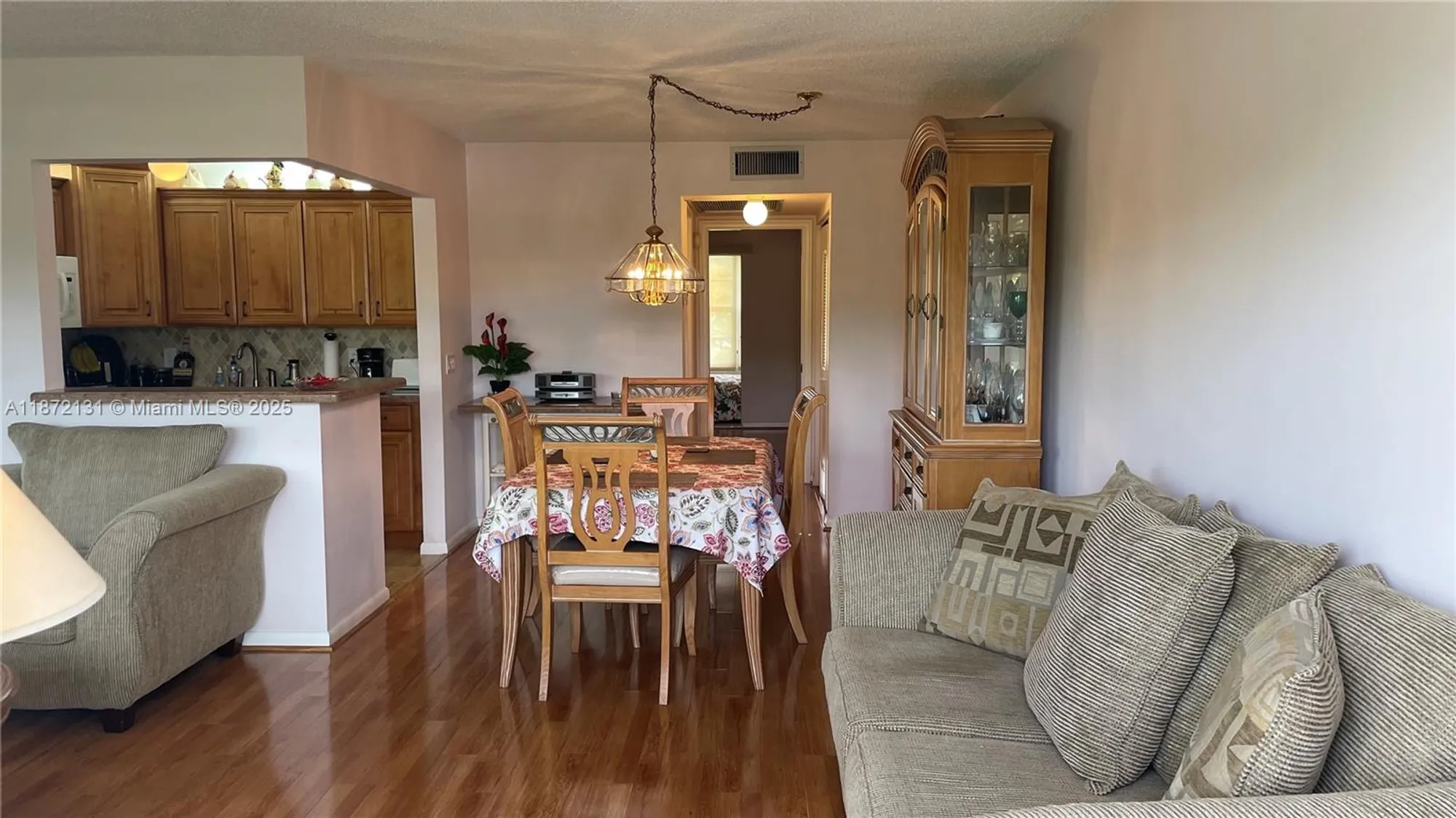 Property Slideshow image 4 of 43 | 3033 berkshire b # 3033, Deerfield Beach, FL, 33442