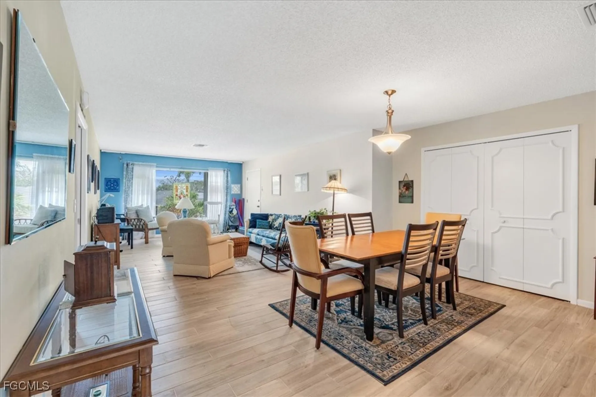 Property Slideshow image 15 of 35 | 1376 s brandywine cir apt 4, Fort Myers, FL, 33919