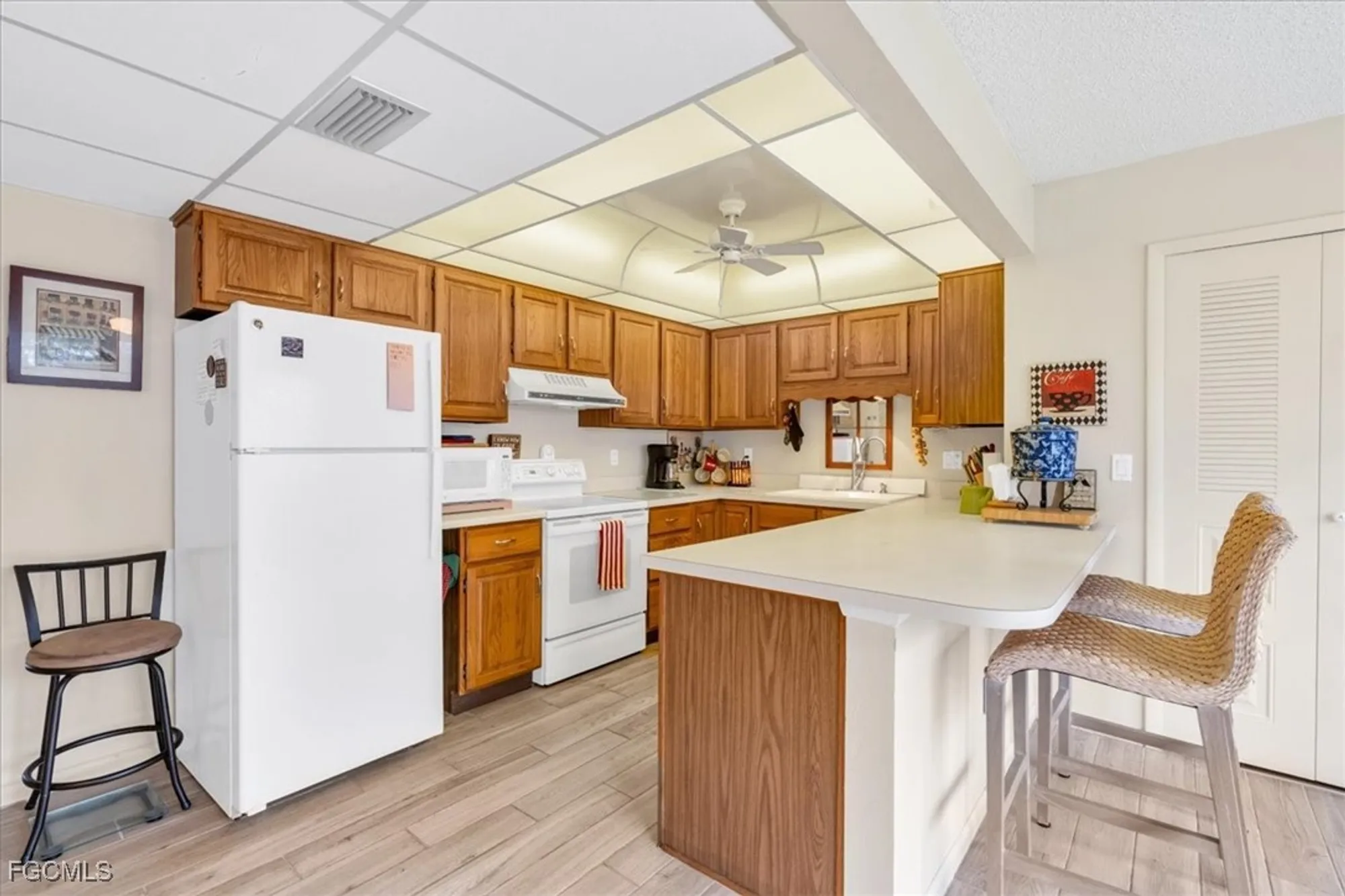 Property Slideshow image 11 of 35 | 1376 s brandywine cir apt 4, Fort Myers, FL, 33919
