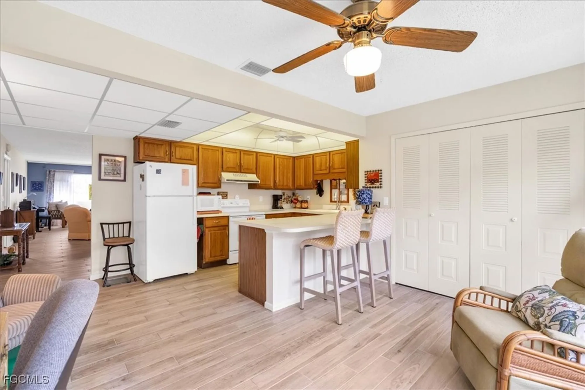 Property Slideshow image 12 of 35 | 1376 s brandywine cir apt 4, Fort Myers, FL, 33919