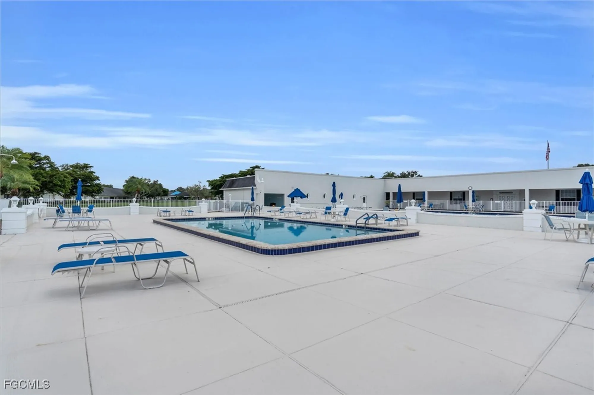 Property Slideshow image 28 of 35 | 1376 s brandywine cir apt 4, Fort Myers, FL, 33919