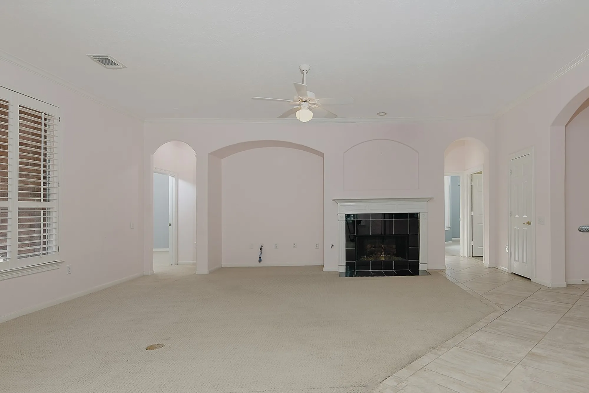 Property Slideshow image 14 of 47 | 7 sovereign way, Conroe, TX, 77384
