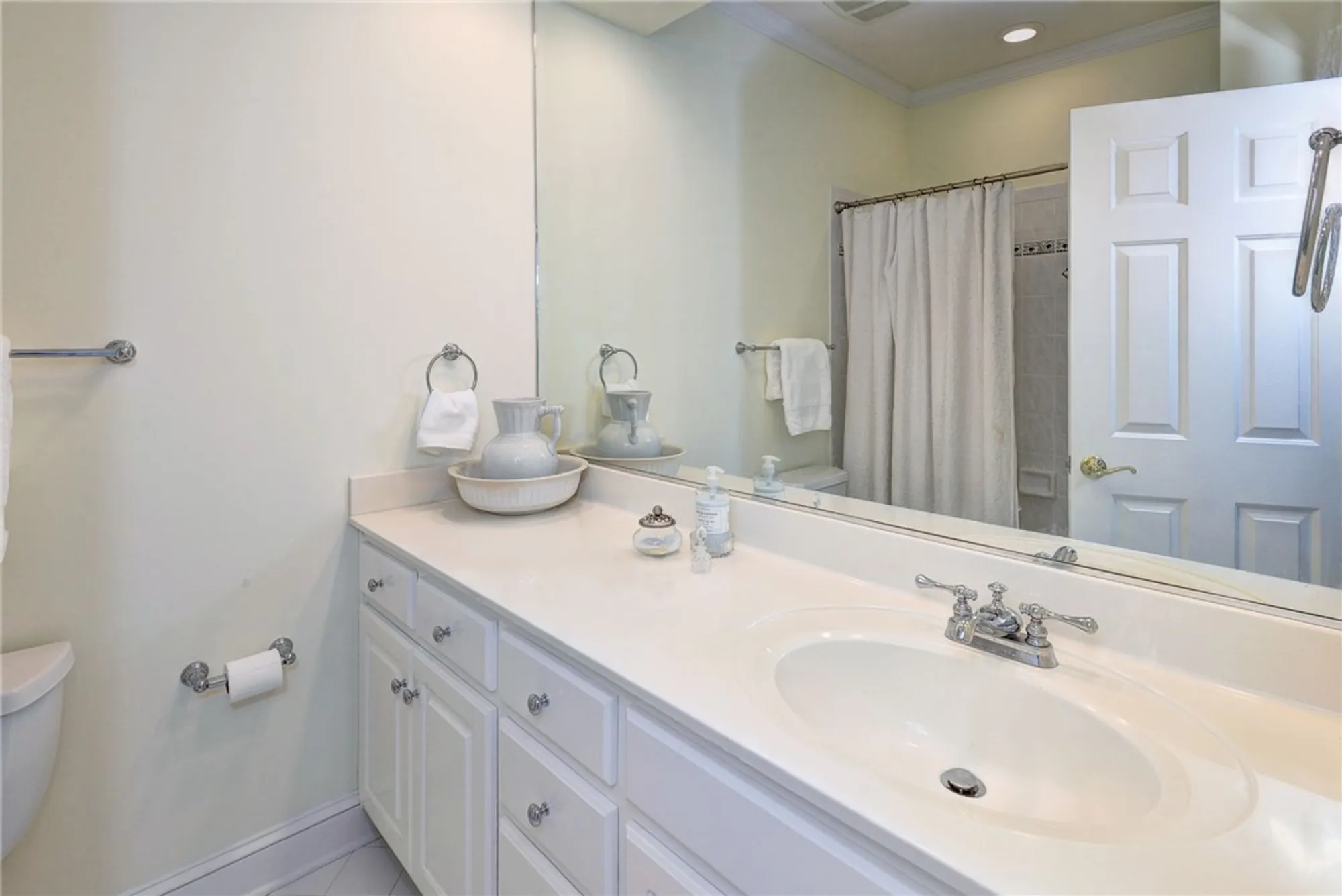Property Slideshow image 33 of 42 | 215 rivers edge, Williamsburg, VA, 23185