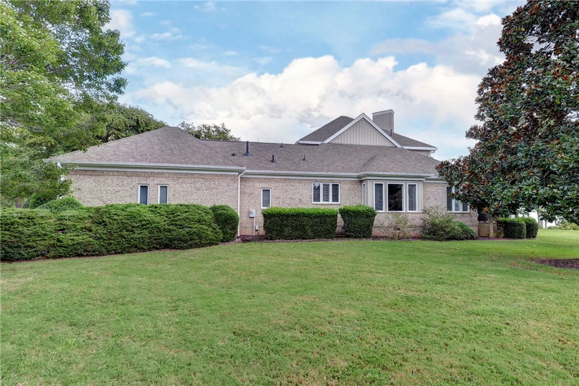 Property Slideshow image 4 of 42 | 215 rivers edge, Williamsburg, VA, 23185