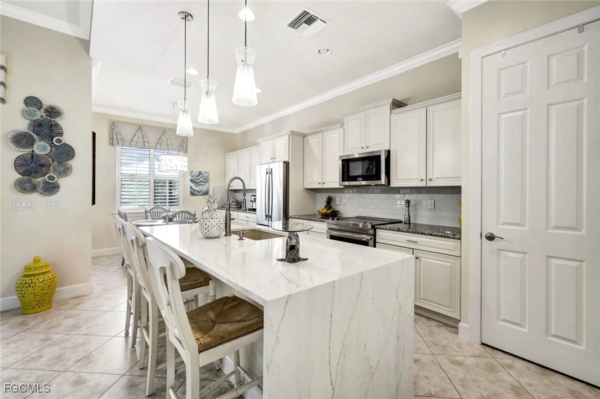 Property Slideshow image 10 of 42 | 12121 chrasfield chase, Fort Myers, FL, 33913