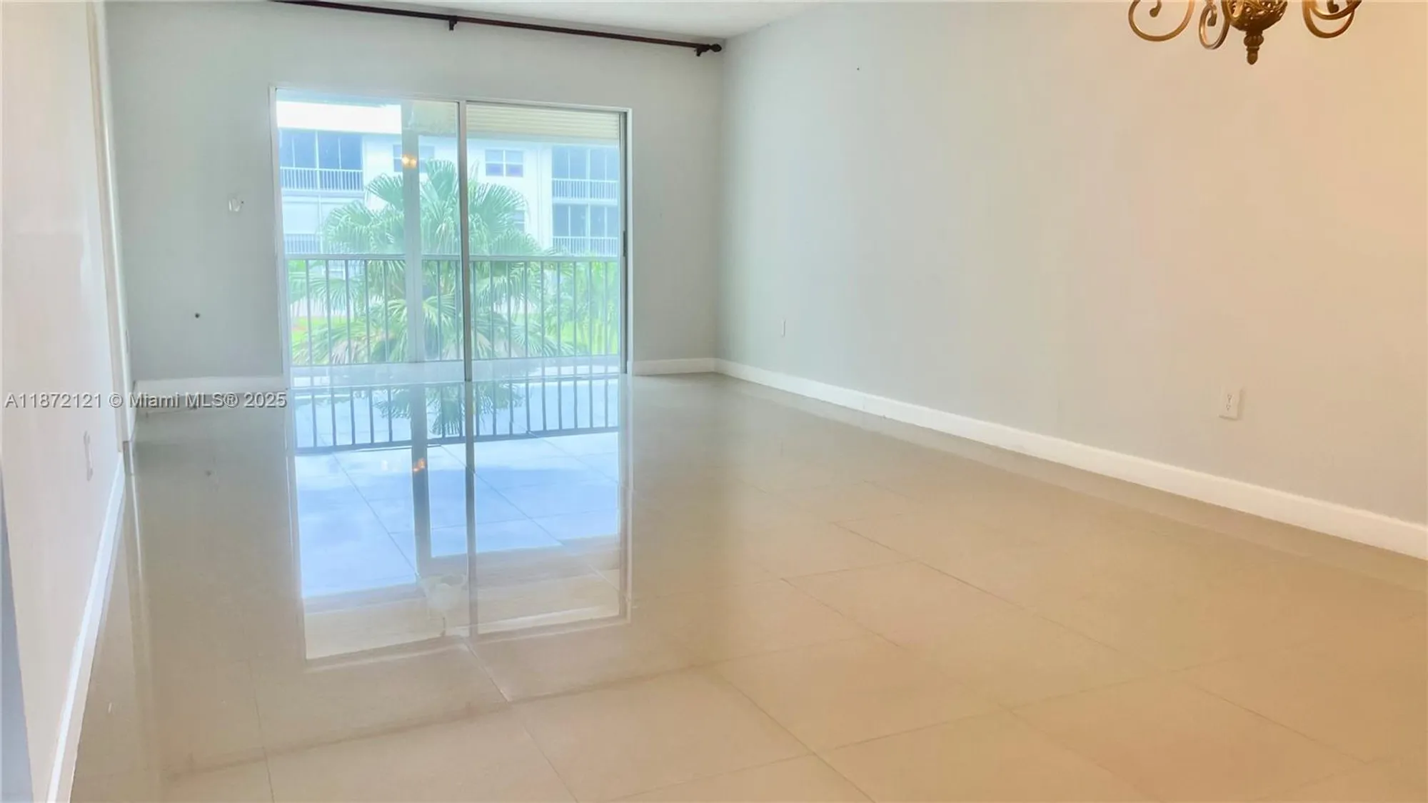 Property Slideshow image 18 of 48 | 9856 marina blvd apt 1320, Boca Raton, FL, 33428