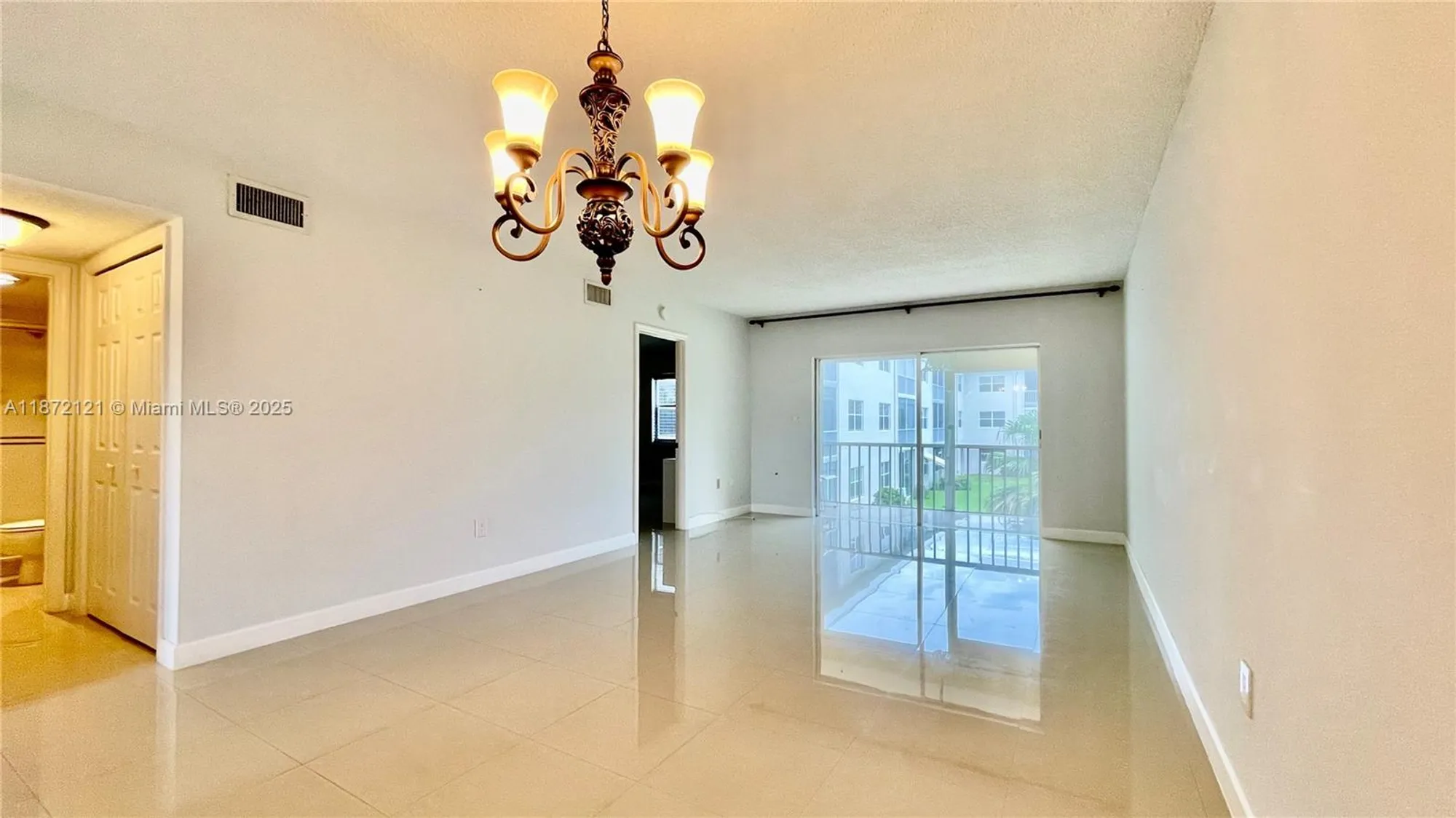 Property Slideshow image 10 of 48 | 9856 marina blvd apt 1320, Boca Raton, FL, 33428