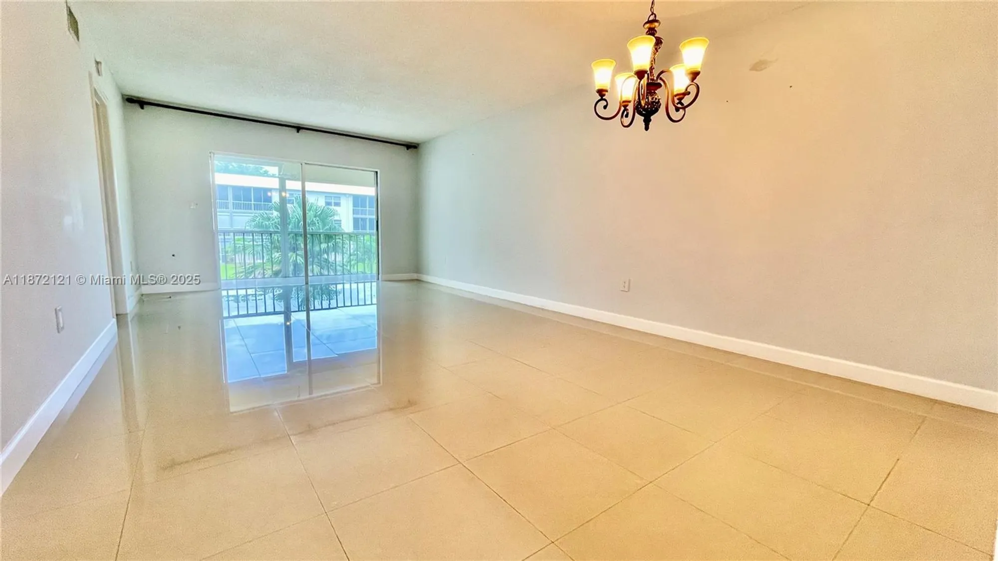 Property Slideshow image 13 of 48 | 9856 marina blvd apt 1320, Boca Raton, FL, 33428