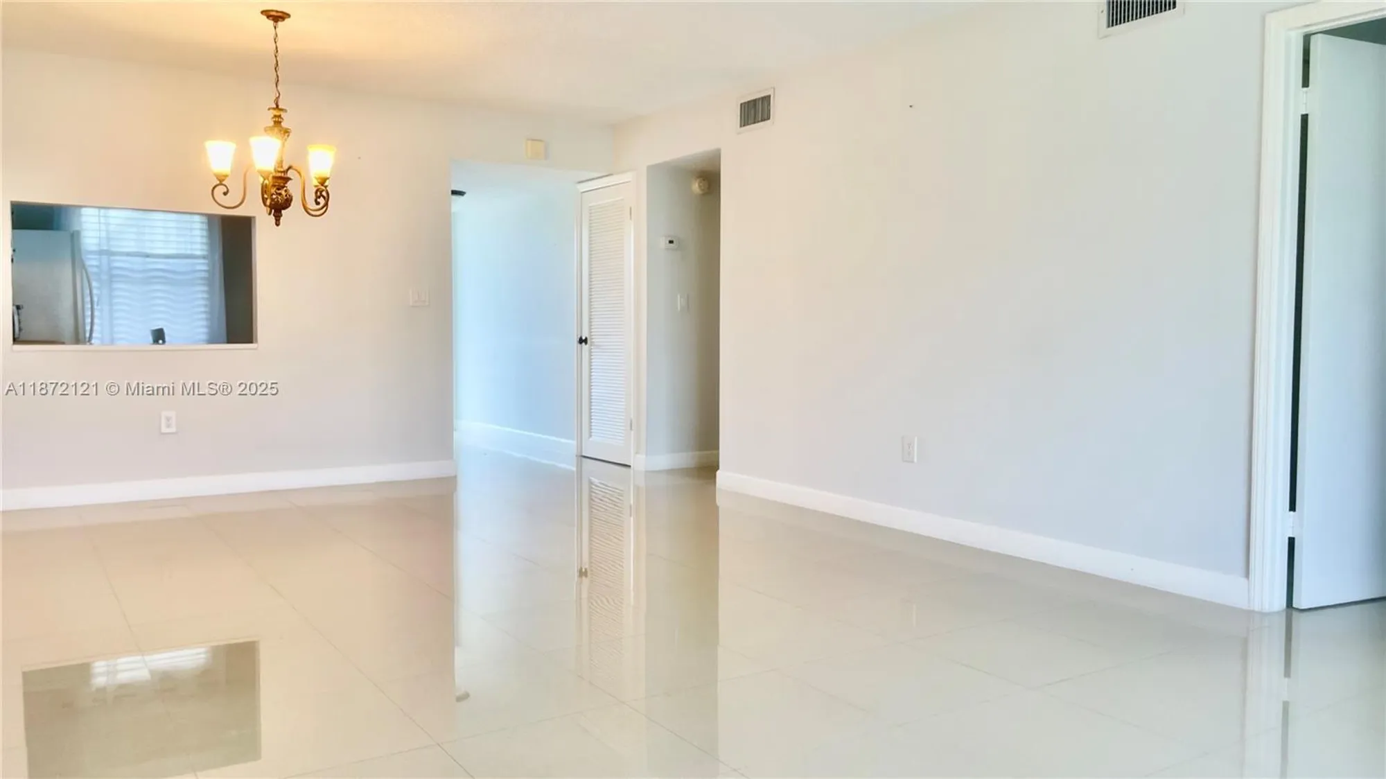 Property Slideshow image 20 of 48 | 9856 marina blvd apt 1320, Boca Raton, FL, 33428