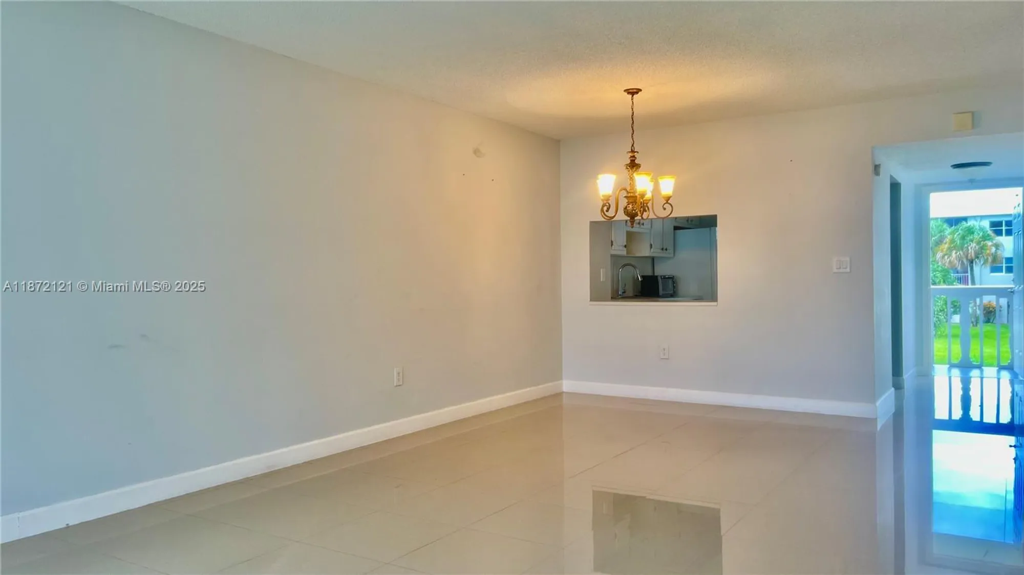 Property Slideshow image 21 of 48 | 9856 marina blvd apt 1320, Boca Raton, FL, 33428