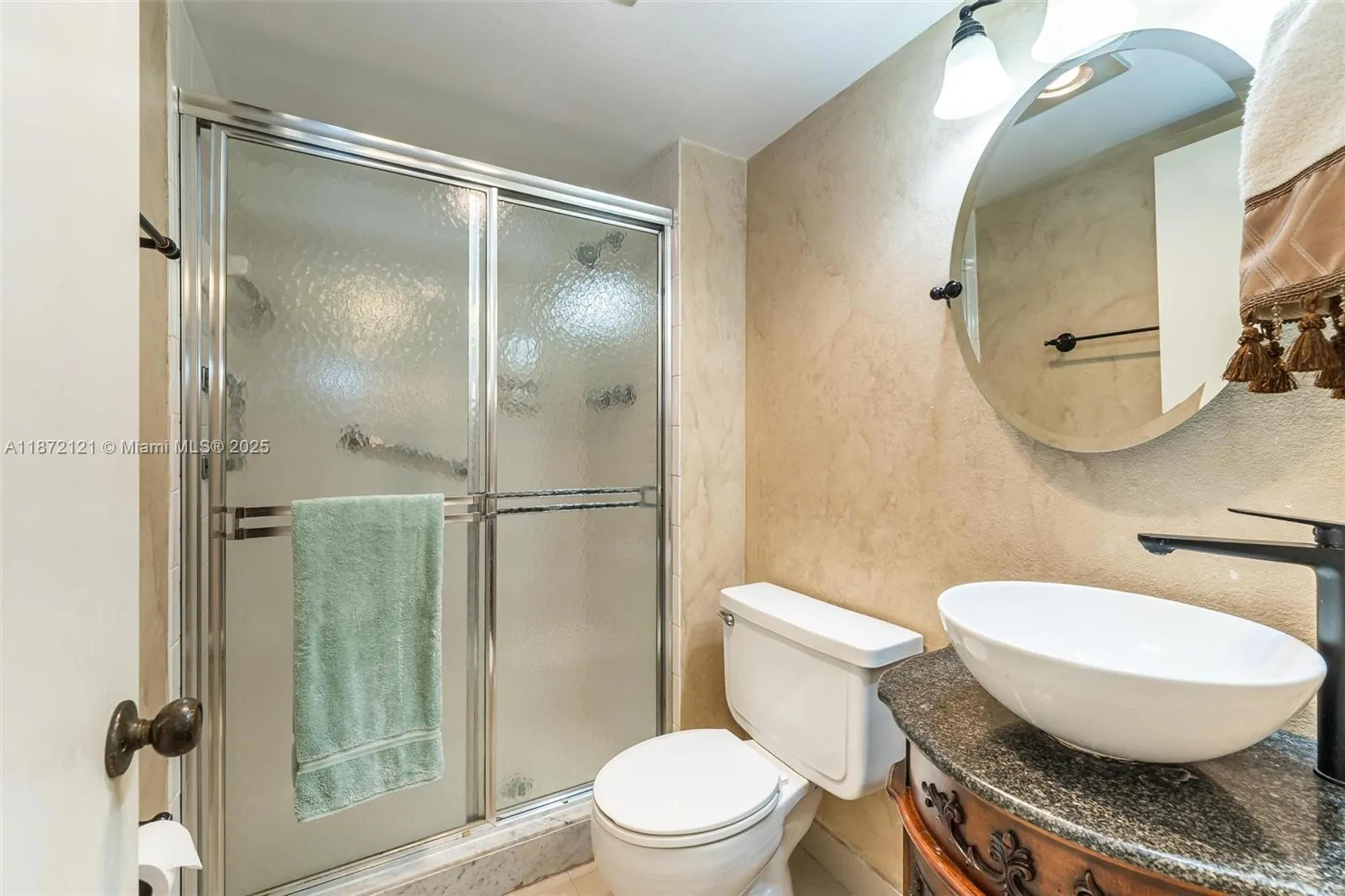 Property Slideshow image 35 of 48 | 9856 marina blvd apt 1320, Boca Raton, FL, 33428