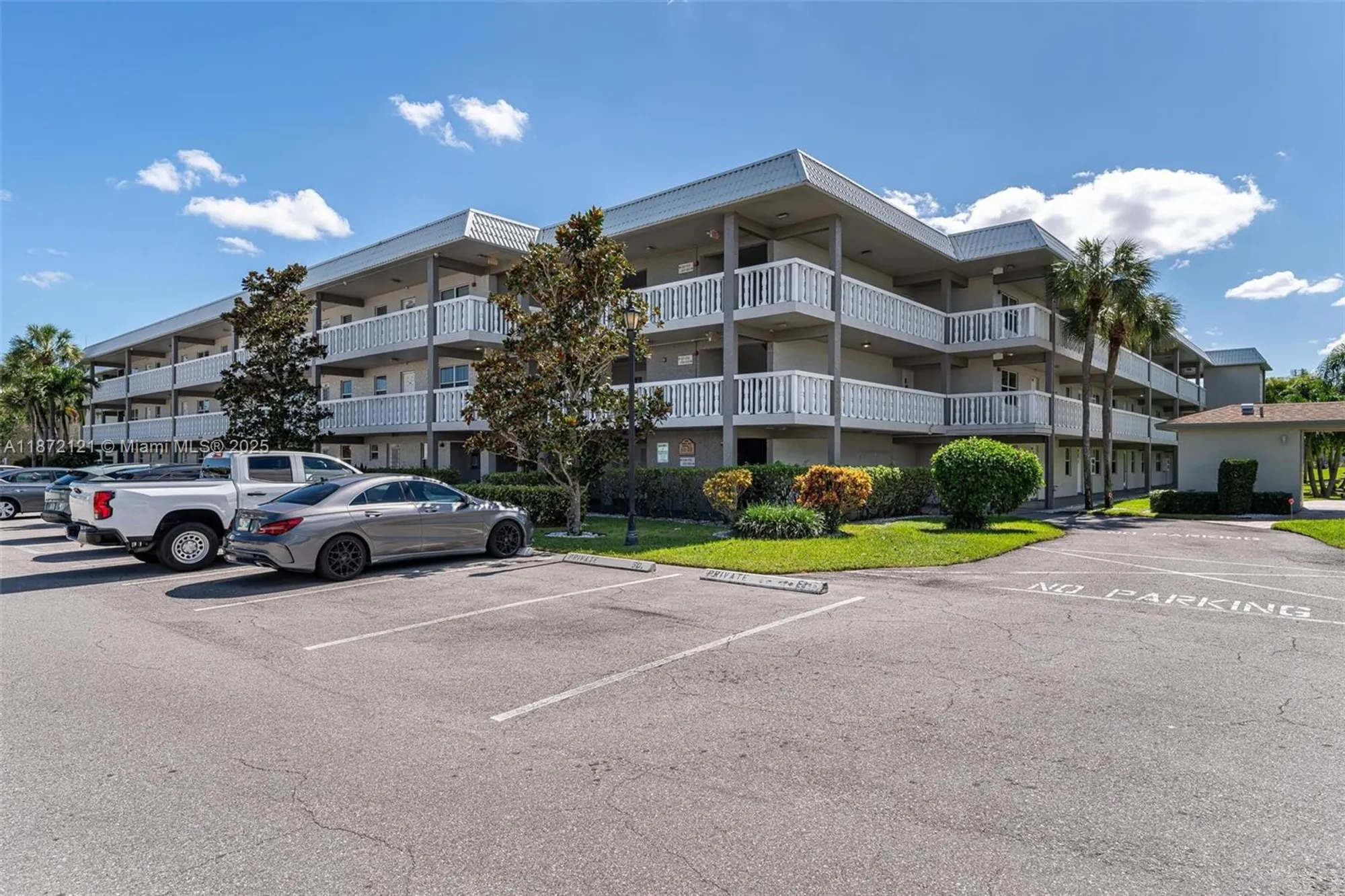 Property Slideshow image 39 of 48 | 9856 marina blvd apt 1320, Boca Raton, FL, 33428