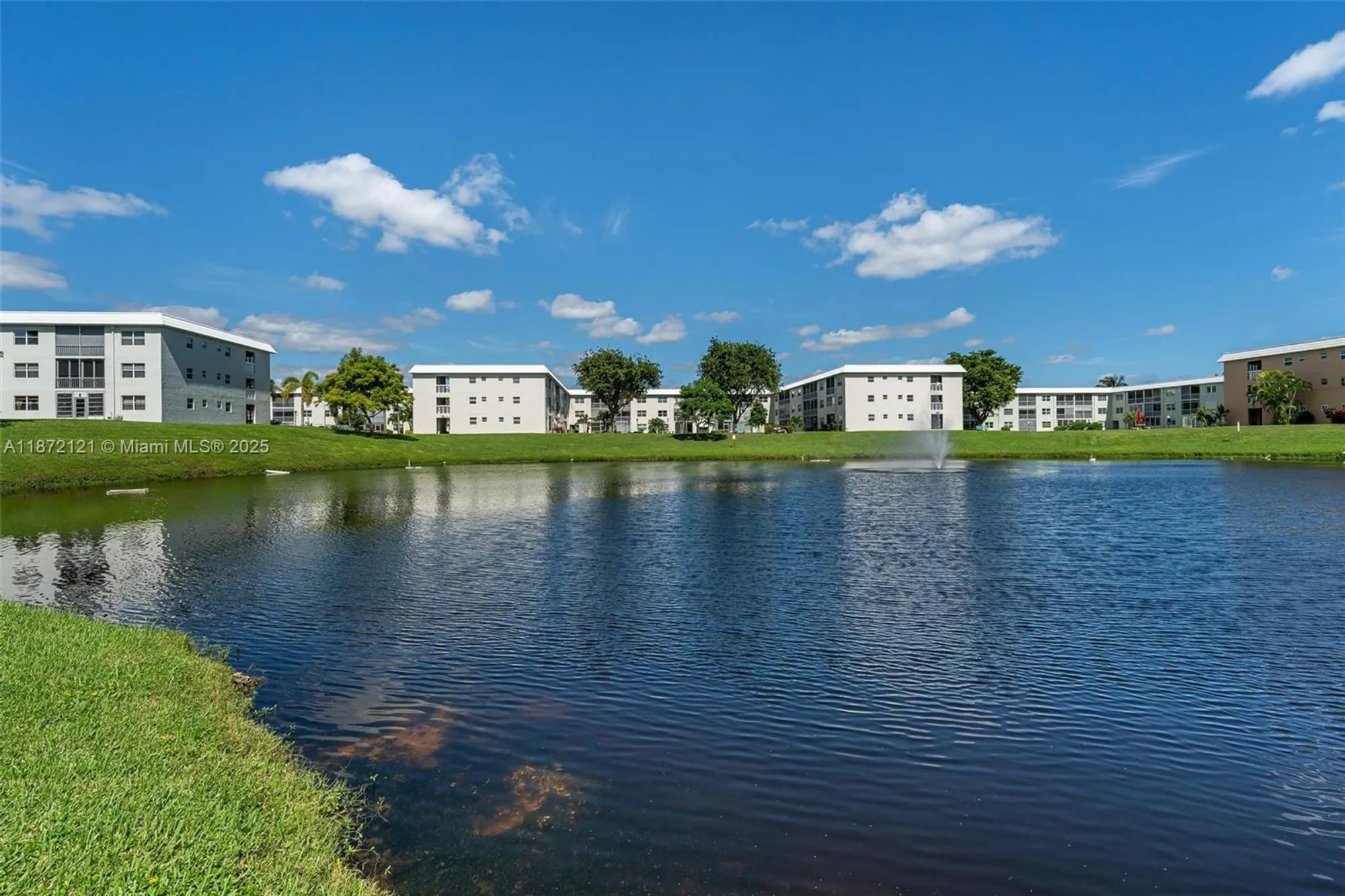 Property Slideshow image 46 of 48 | 9856 marina blvd apt 1320, Boca Raton, FL, 33428