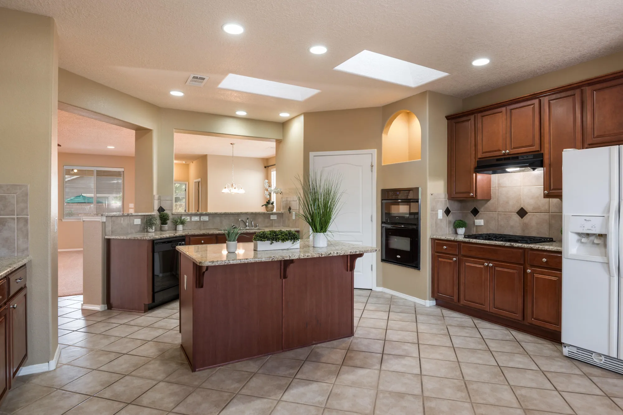 Property Slideshow image 10 of 33 | 1024 evening primrose, Bernalillo, NM, 87004