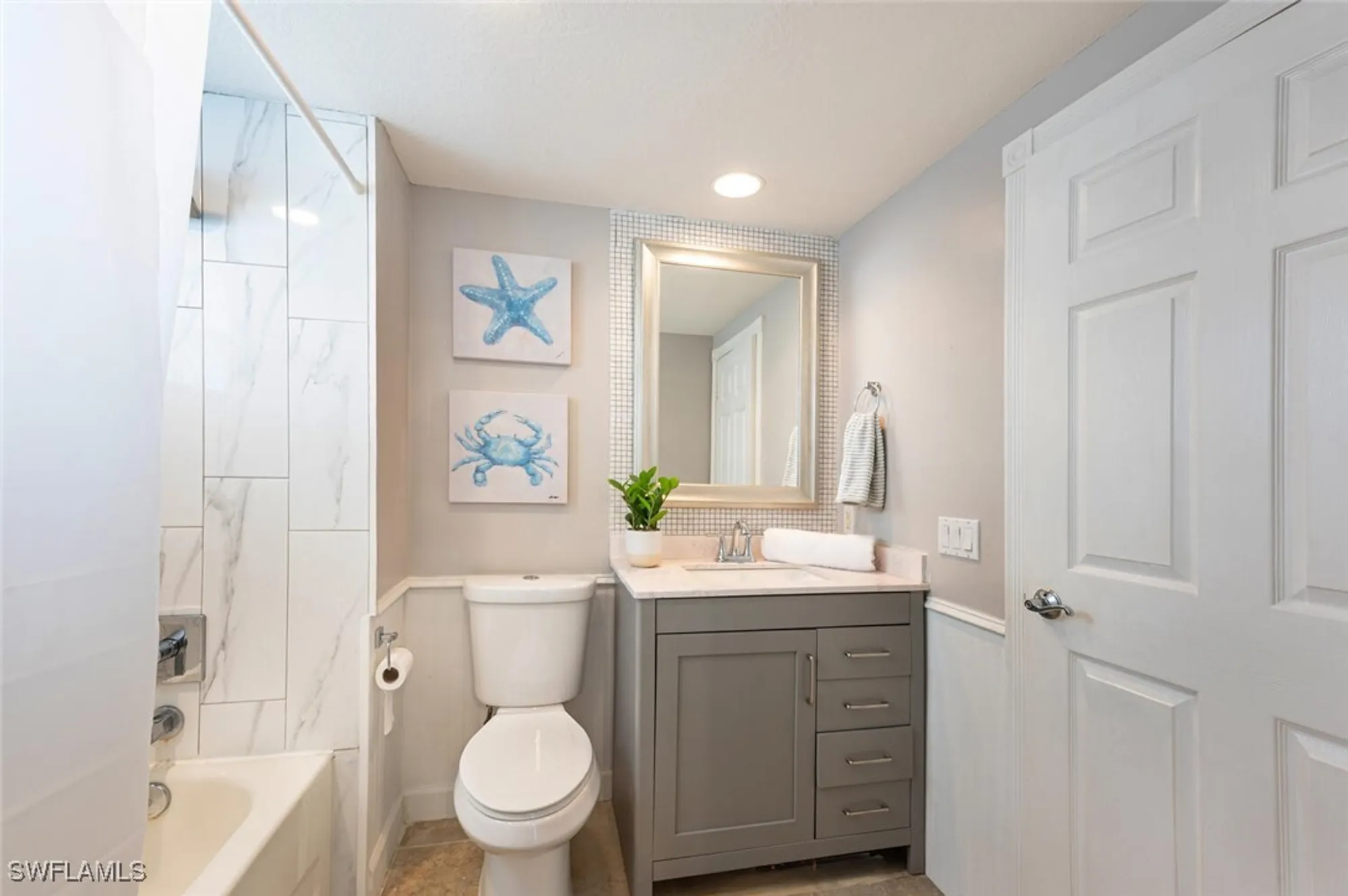 Property Slideshow image 15 of 50 | 15586 latitude dr, Bonita Springs, FL, 34135