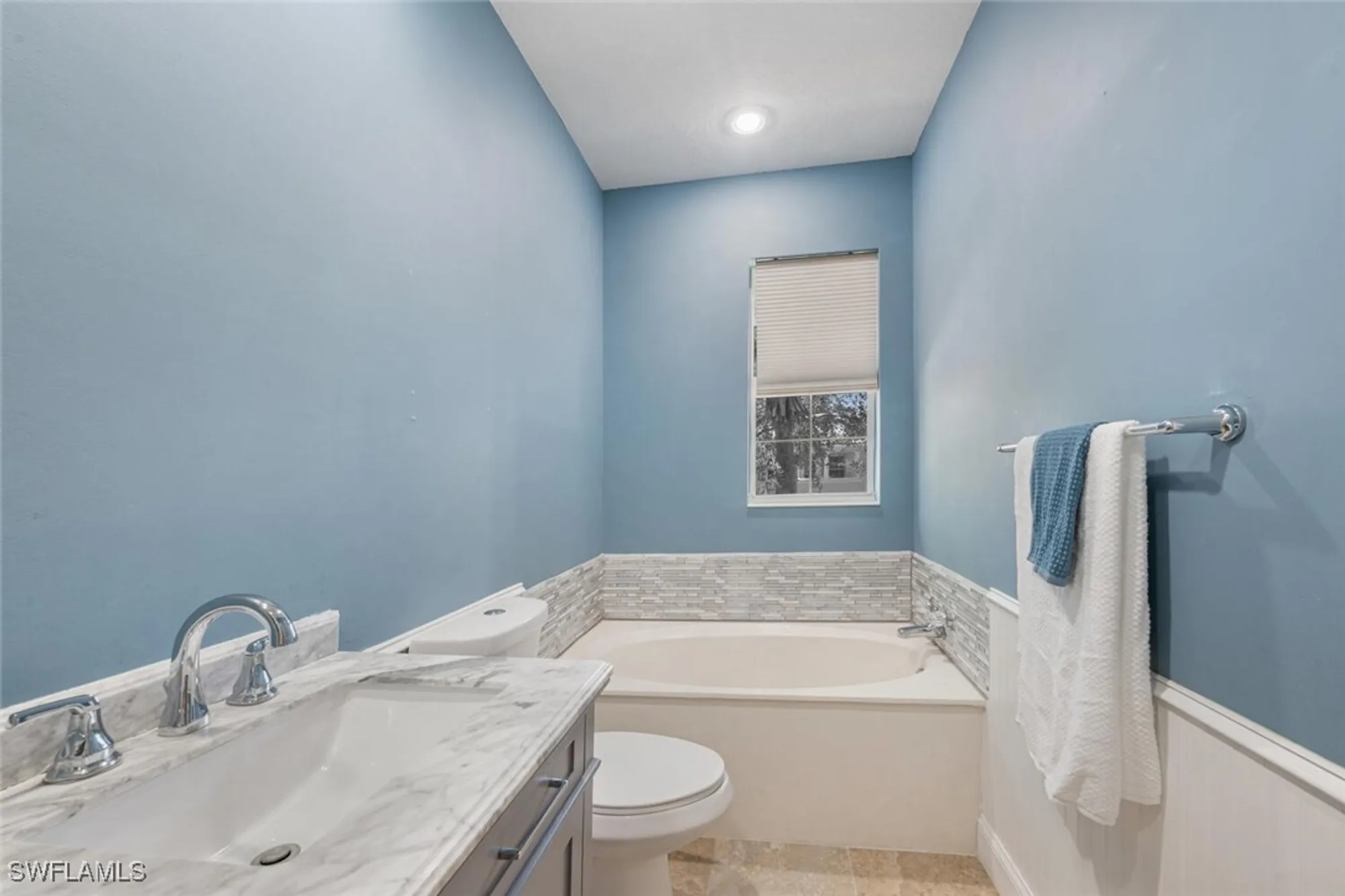 Property Slideshow image 25 of 50 | 15586 latitude dr, Bonita Springs, FL, 34135