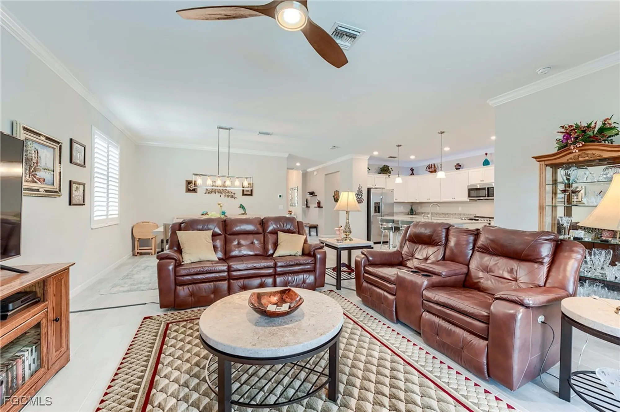Property Slideshow image 16 of 50 | 10304 livorno dr, Fort Myers, FL, 33913